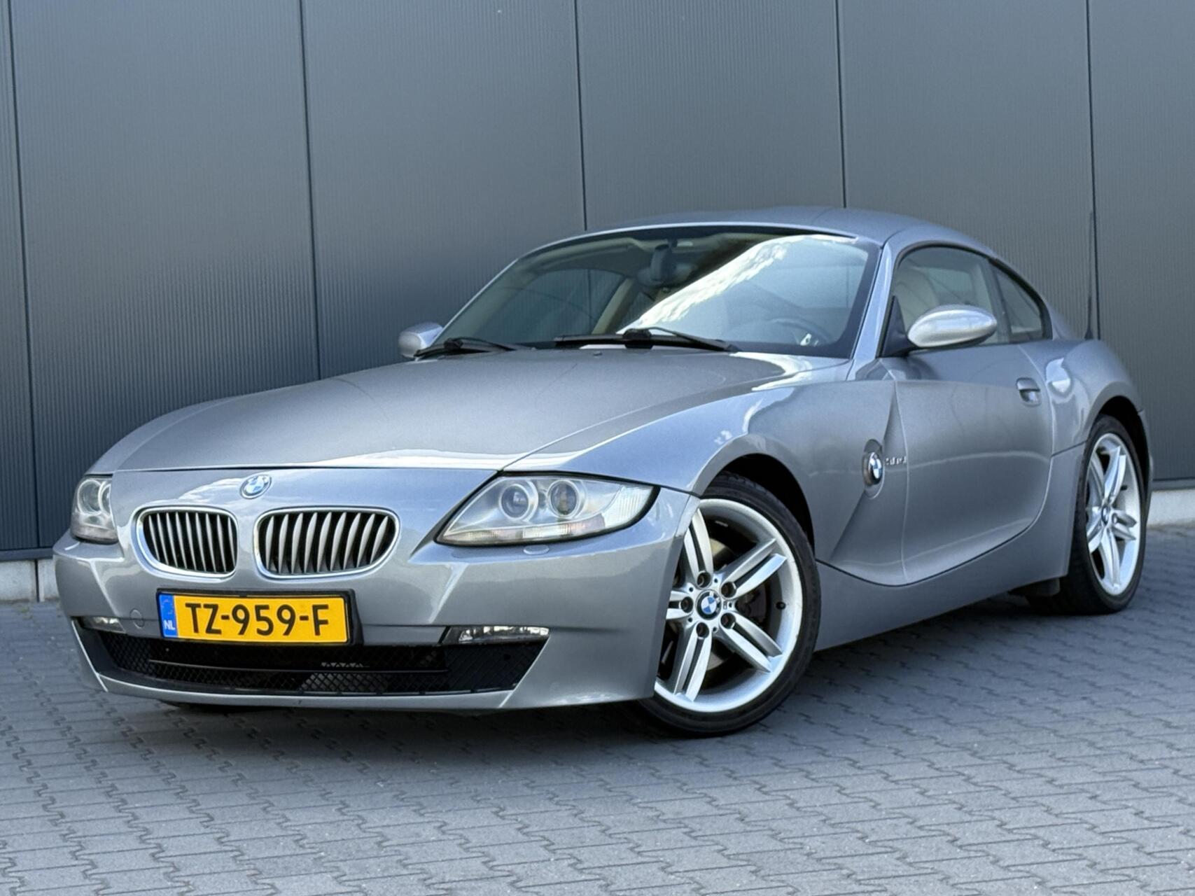 BMW Z4 Coupé 3.0SI 266PK Executive - Sportstoelen - Clima - Cruise 2006 - voorkant