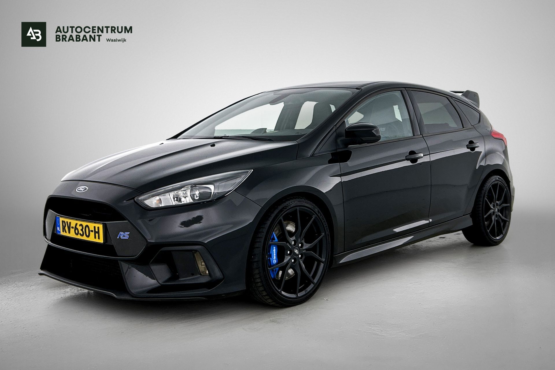 Ford Focus 2.3 RS(Goed OnderH, Schaalstoelen, Camera, AirTec, Navi, Climate Con, Parkeersensoren, Navi, Etc) 2016 - voorkant