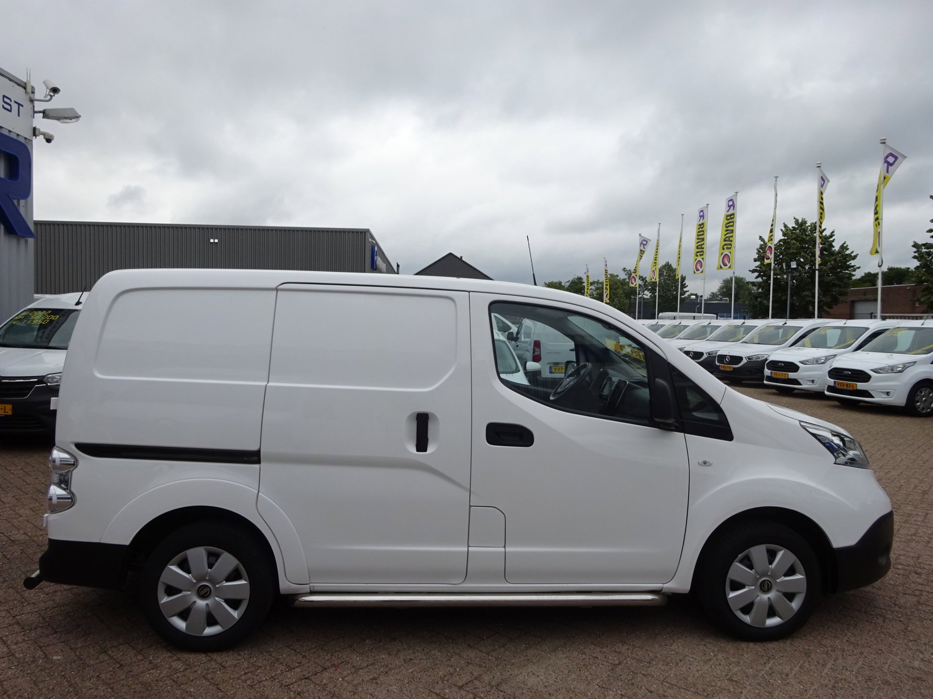 Foto van Nissan Nissan E-nv200