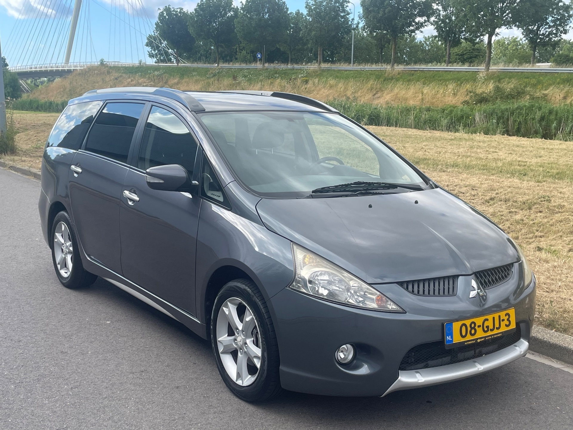 Foto van Mitsubishi Mitsubishi Grandis