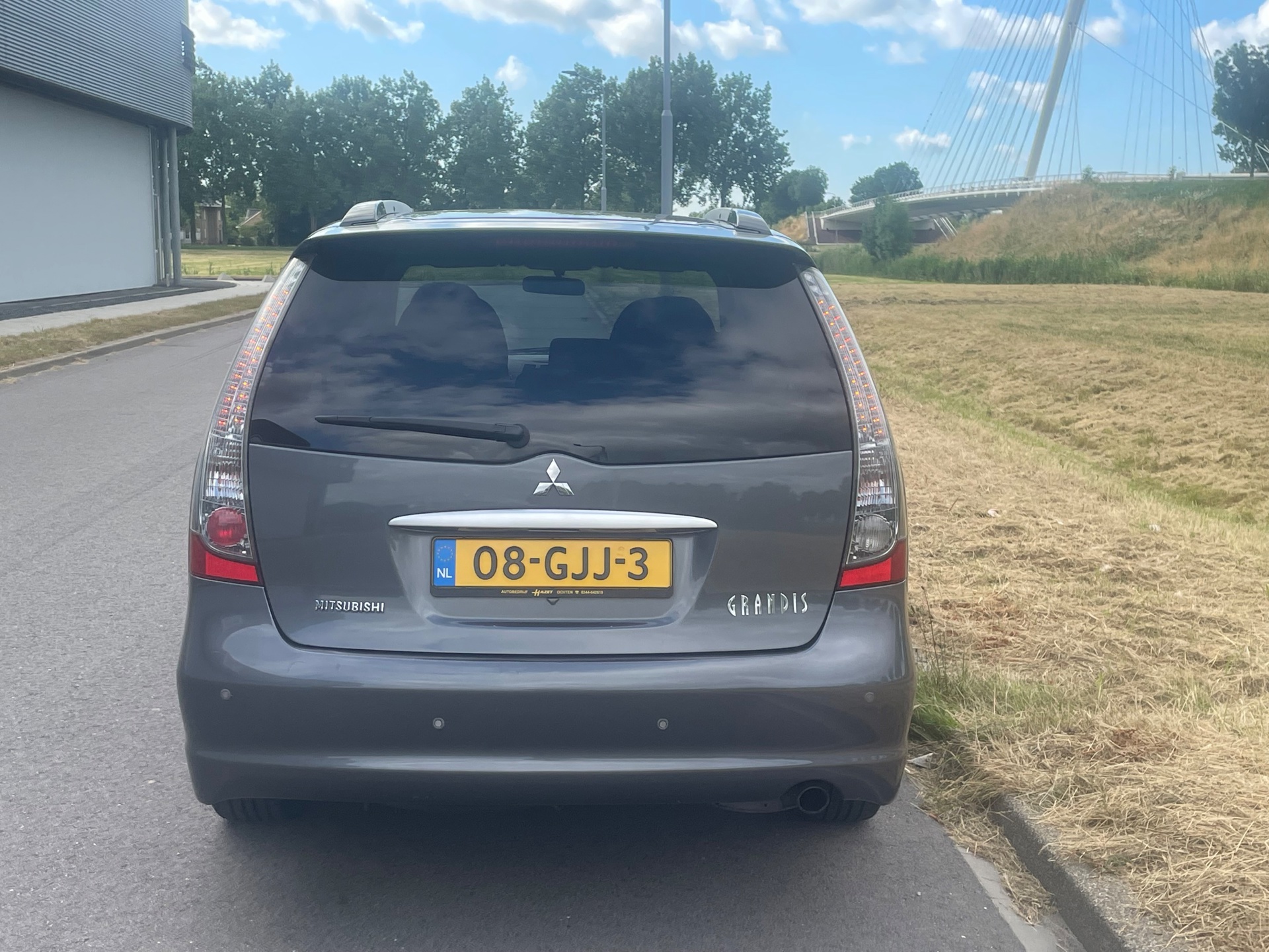Foto van Mitsubishi Mitsubishi Grandis
