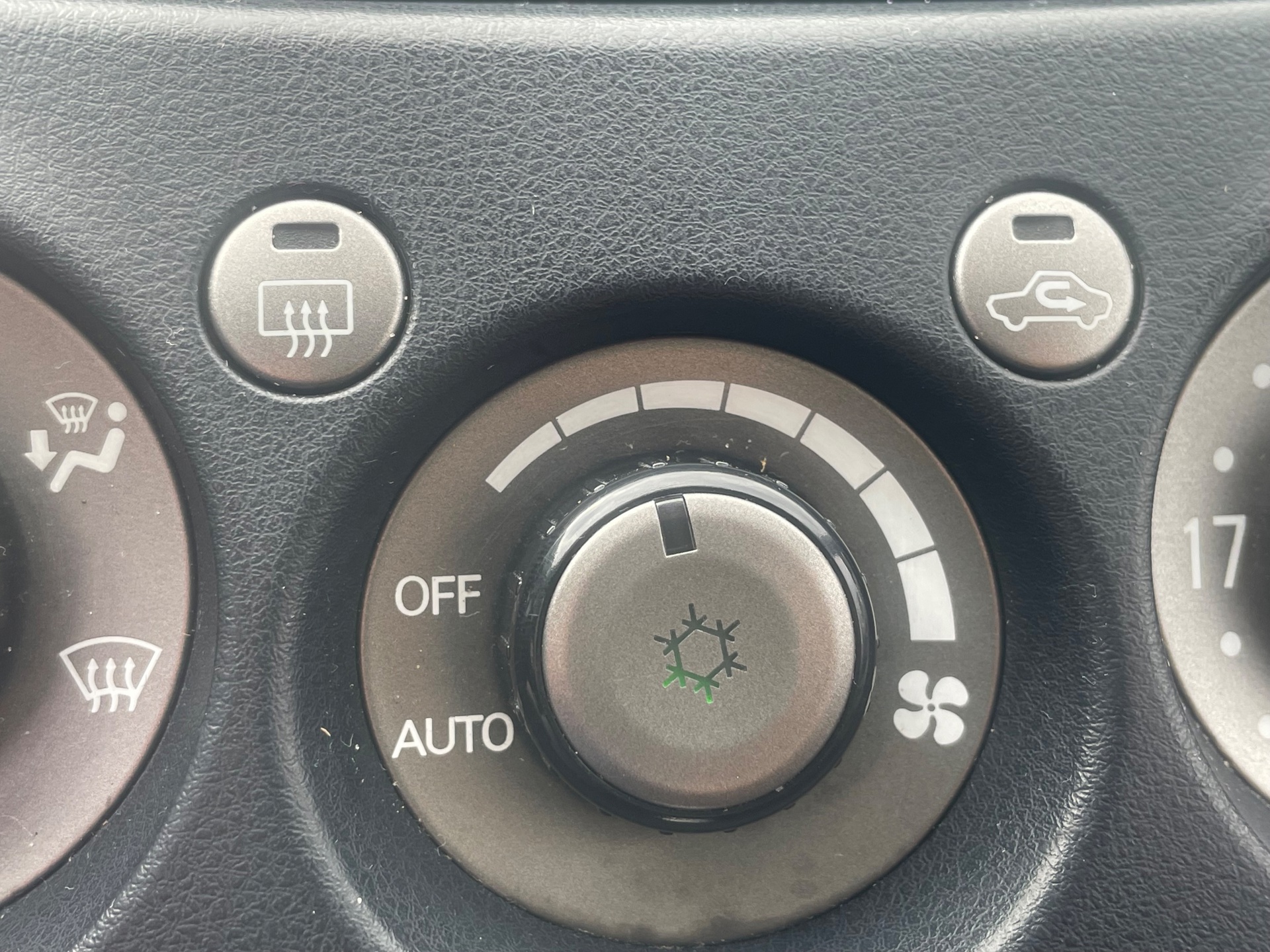 Foto van Mitsubishi Mitsubishi Grandis
