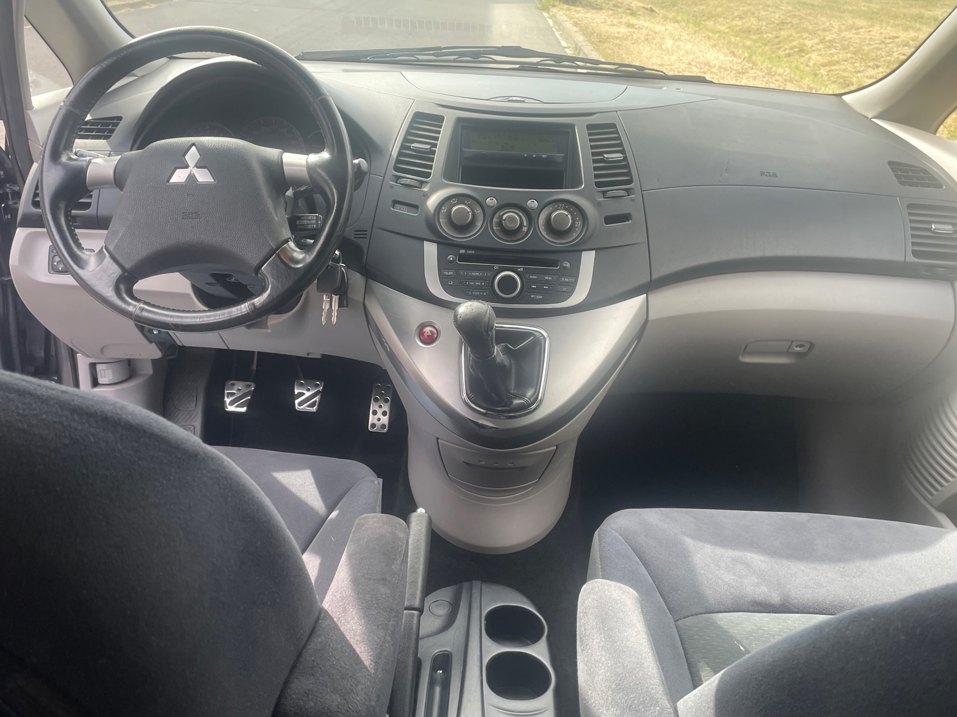 Foto van Mitsubishi Mitsubishi Grandis