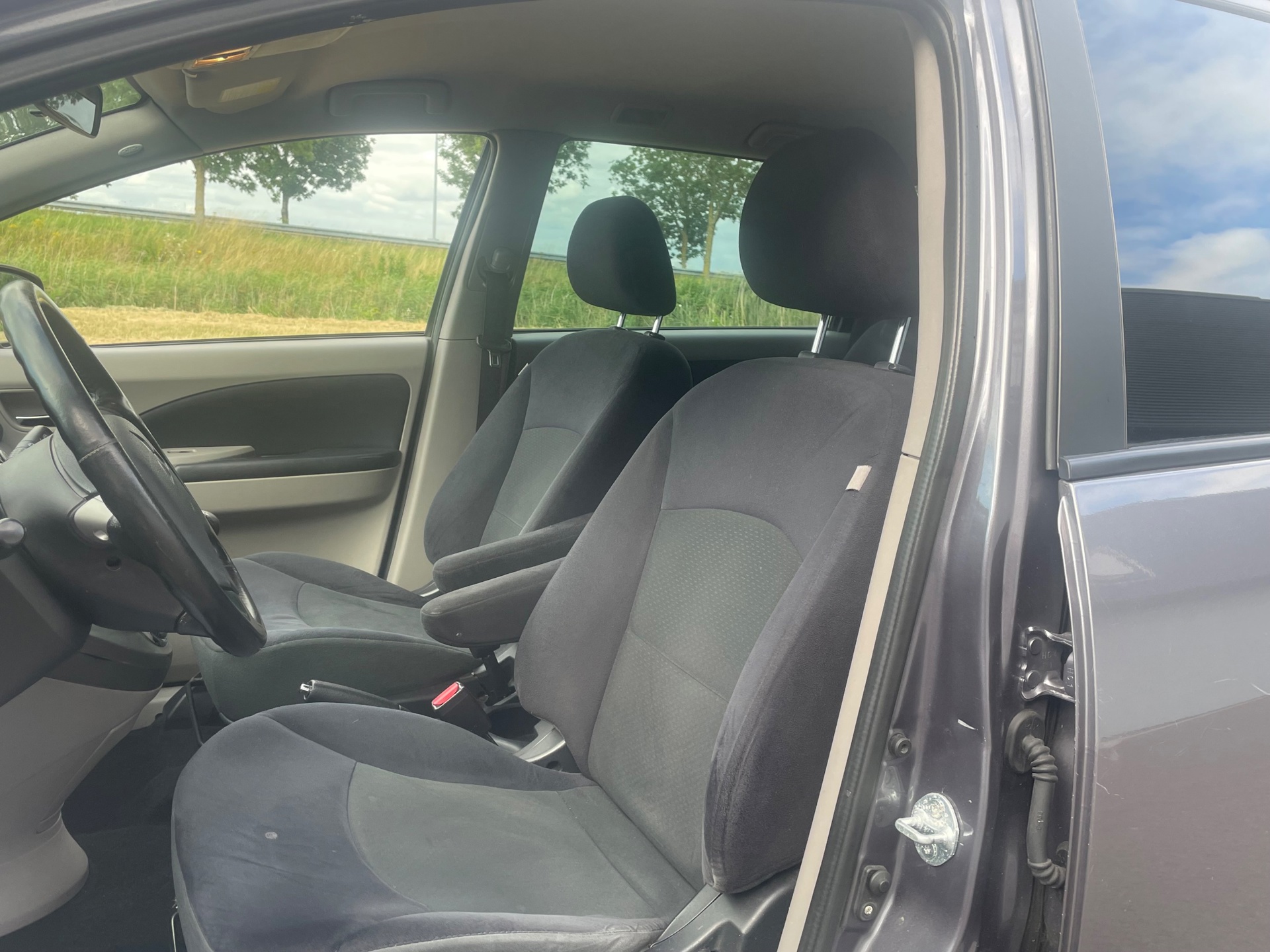 Foto van Mitsubishi Mitsubishi Grandis