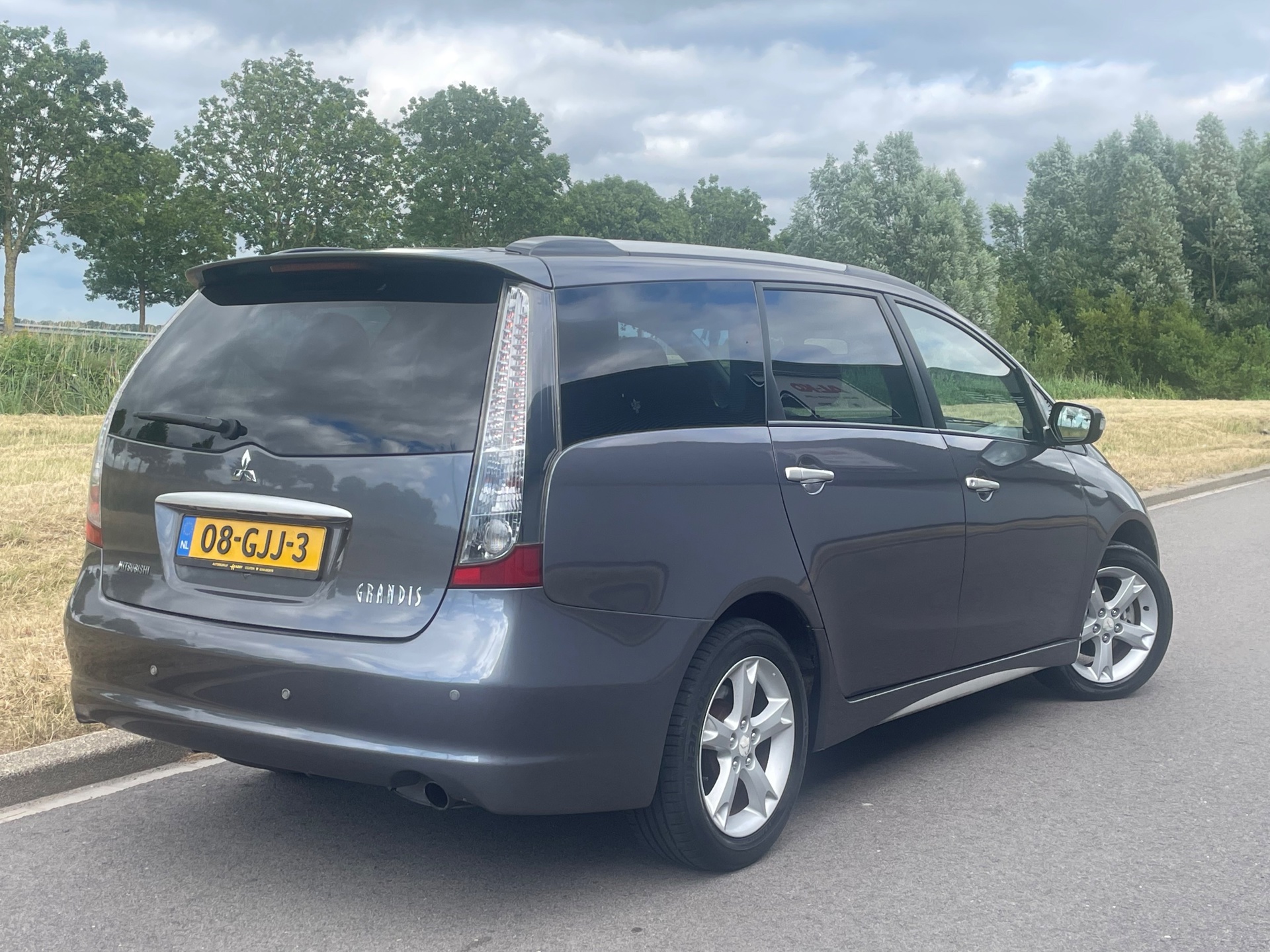 Foto van Mitsubishi Mitsubishi Grandis