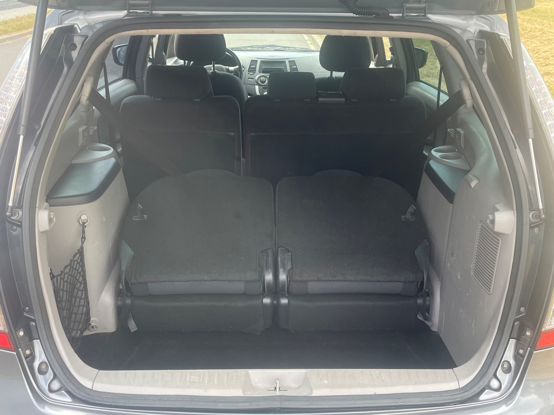 Foto van Mitsubishi Mitsubishi Grandis