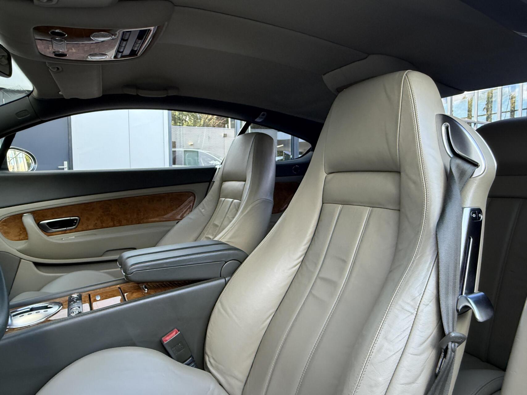 Foto van Bentley Bentley Continental GT