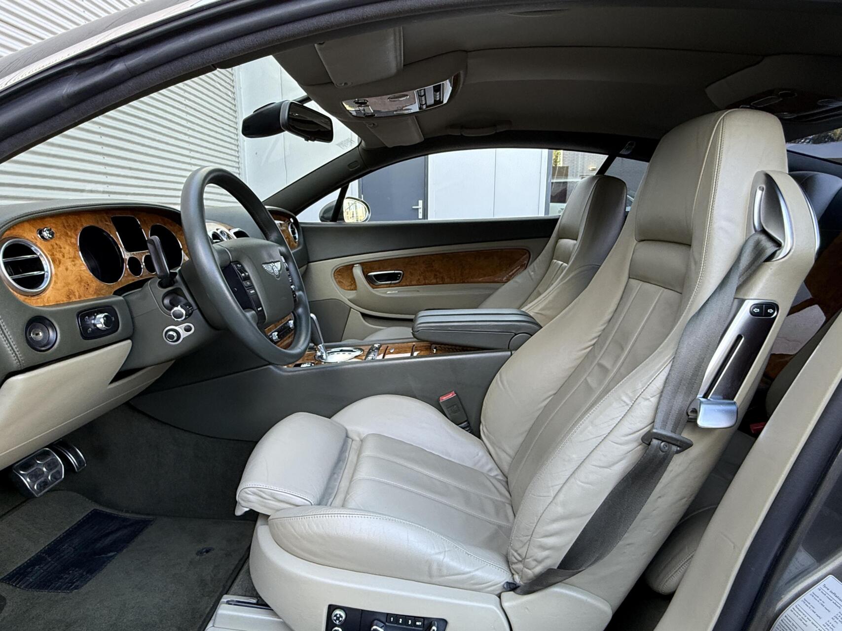 Foto van Bentley Bentley Continental GT