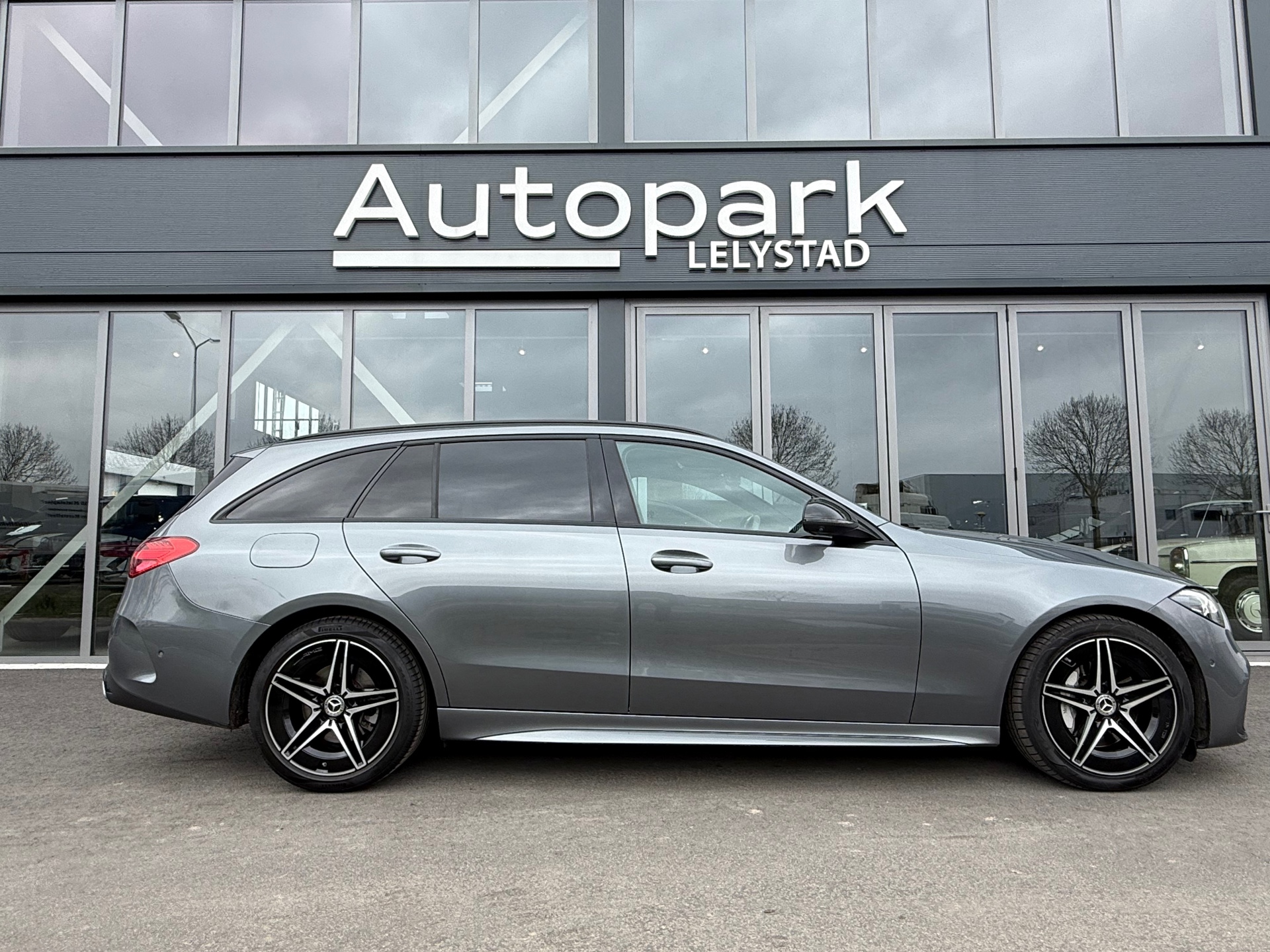 Foto van Mercedes-Benz C 200