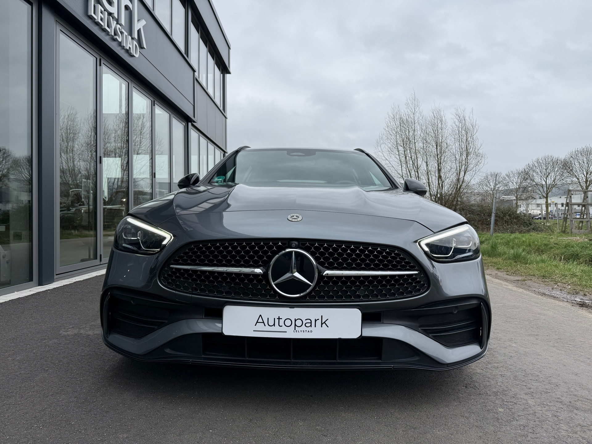 Foto van Mercedes-Benz C 200