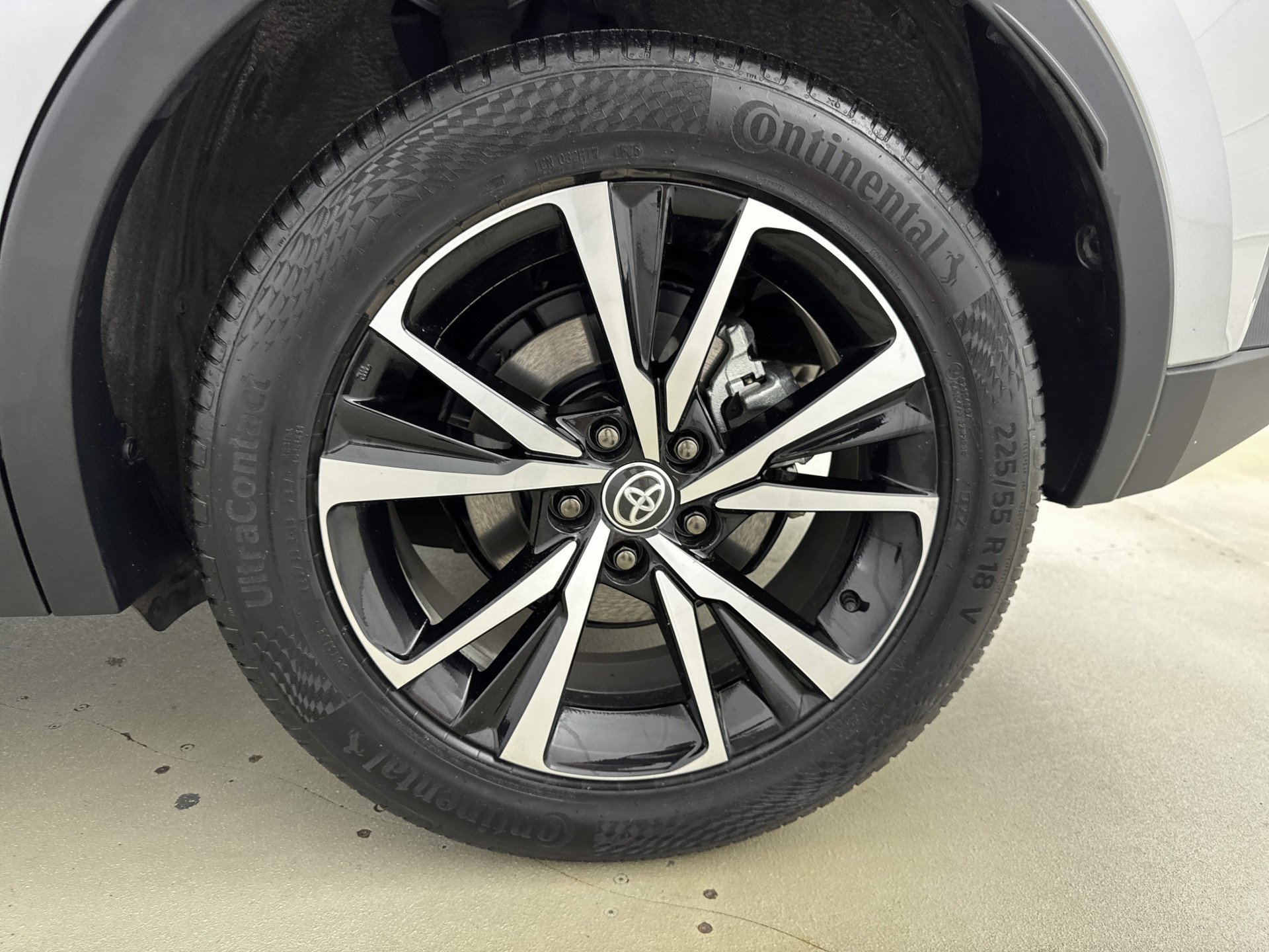 Foto van Toyota Toyota C-hr