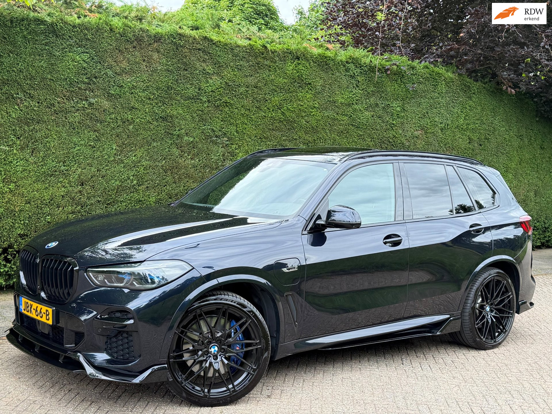BMW X5 Xdrive45e XDrive45e RIJDNIEUW/NIEUWSTAAT/PANO/LASER/MAXTON/22IN 2022 - voorkant