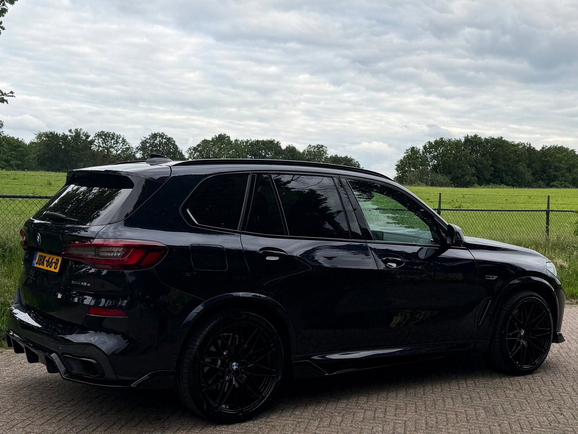 Foto van BMW X5 Xdrive45e