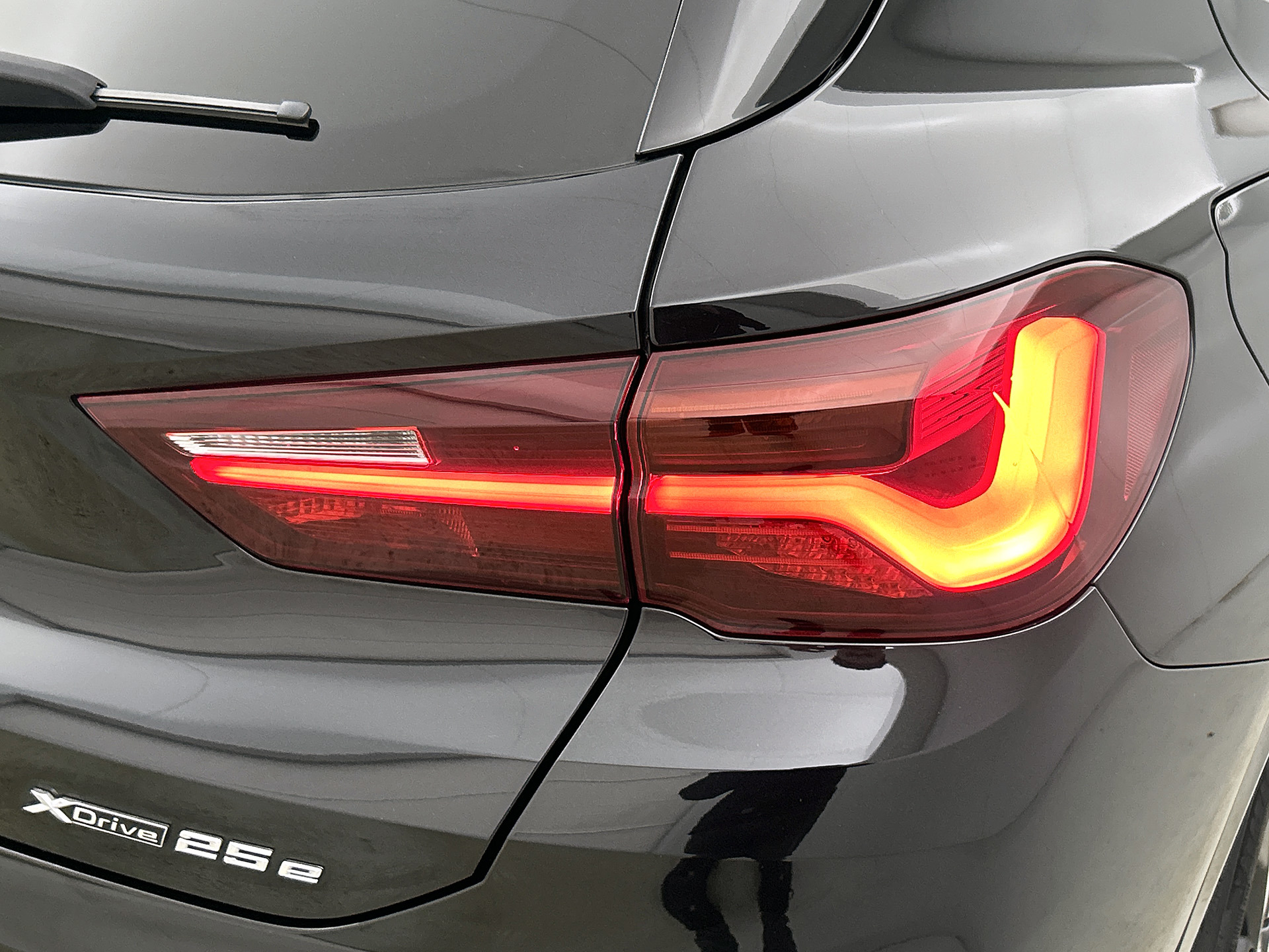 Foto van BMW X2 Xdrive25e