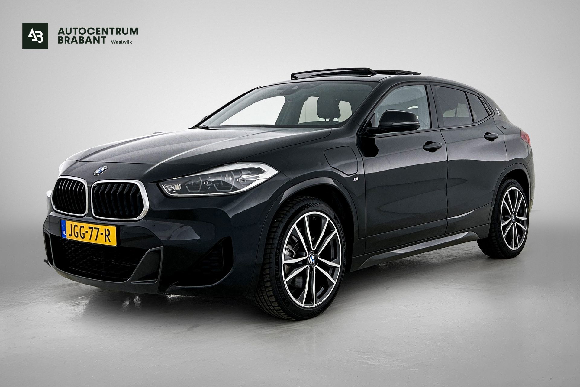 BMW X2 Xdrive25e XDrive25e M-sport Business Edition Plus (Dealer OnderH, Panorama, Camera, PDC V+A, Camera, StoelV, Navi Prof, Etc) 2021 - voorkant