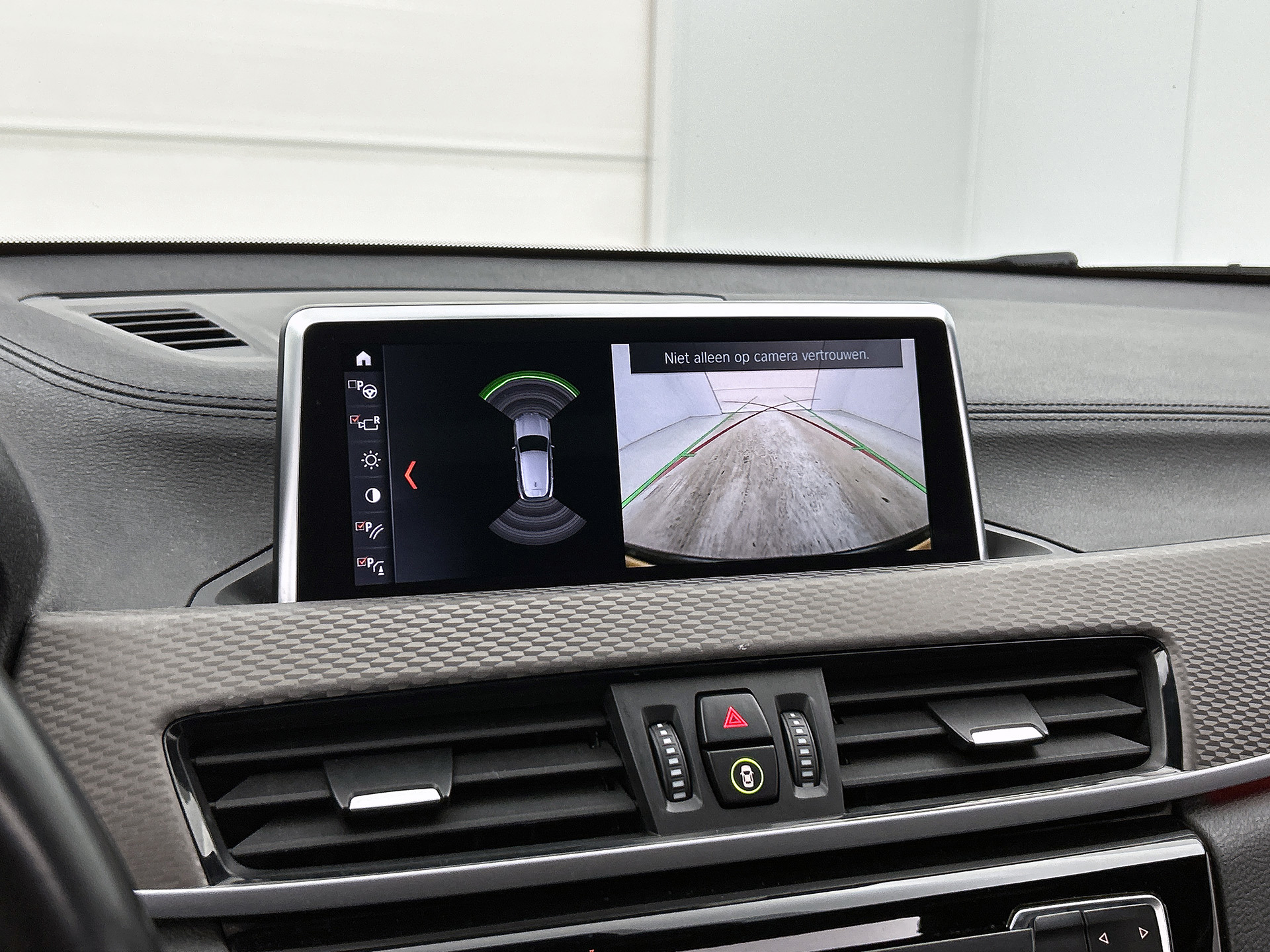 Foto van BMW X2 Xdrive25e