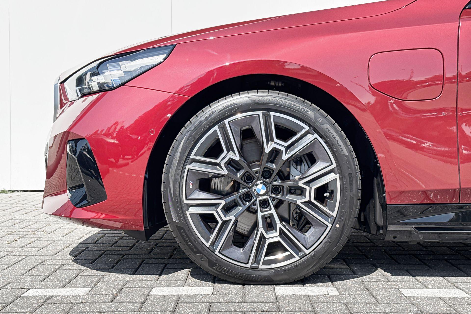 Foto van BMW 550e xDrive
