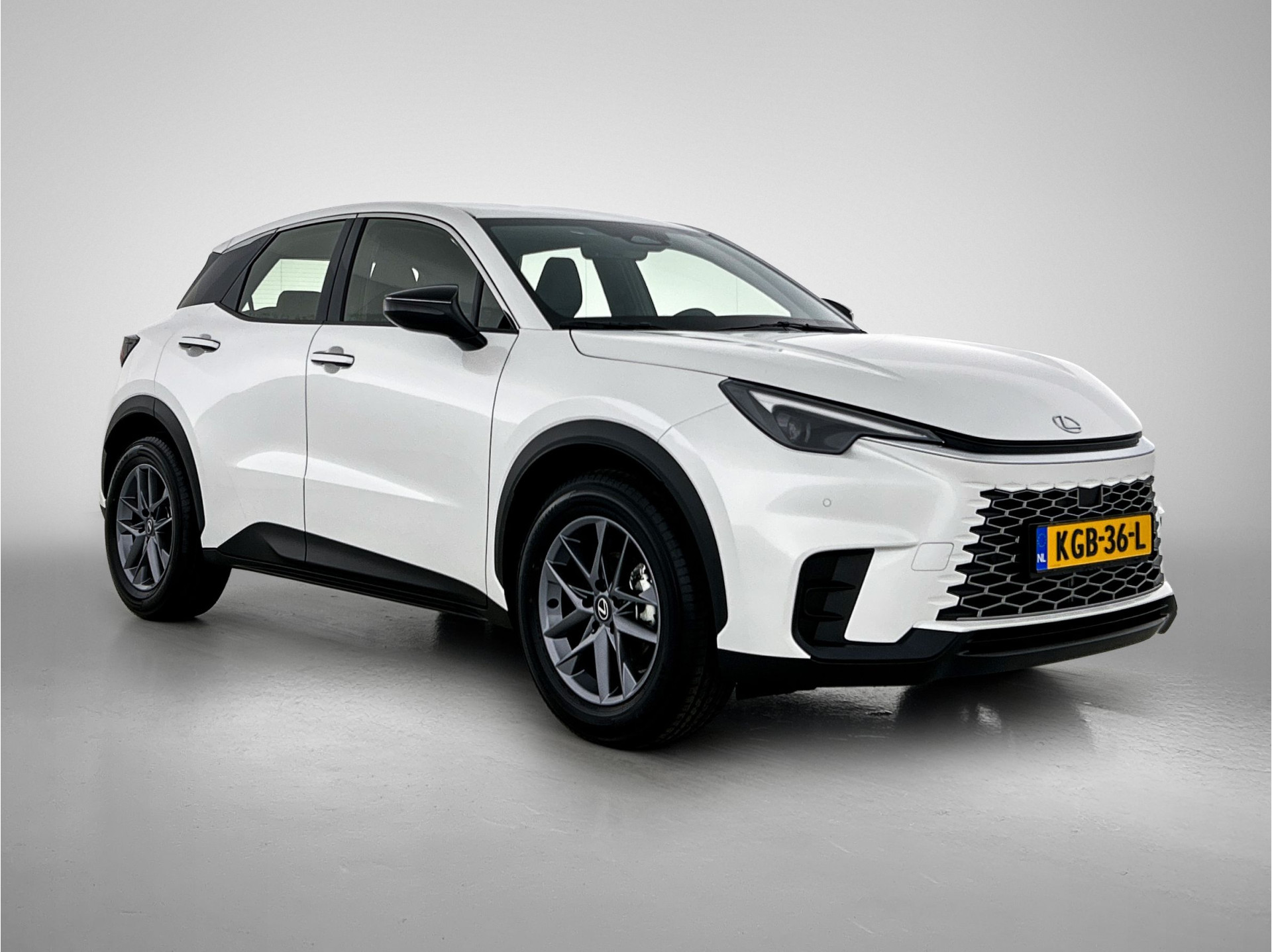 Foto van Lexus Lexus LBX