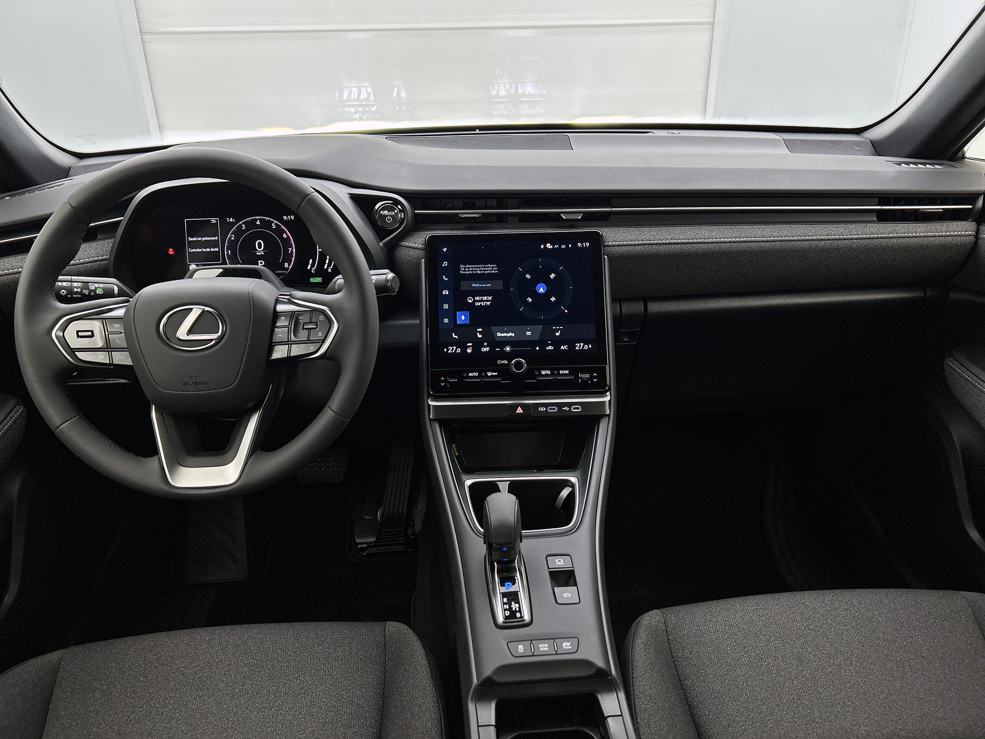Foto van Lexus Lexus LBX