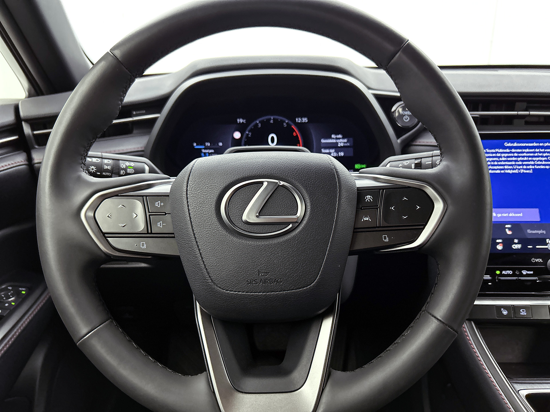 Foto van Lexus Lexus LBX