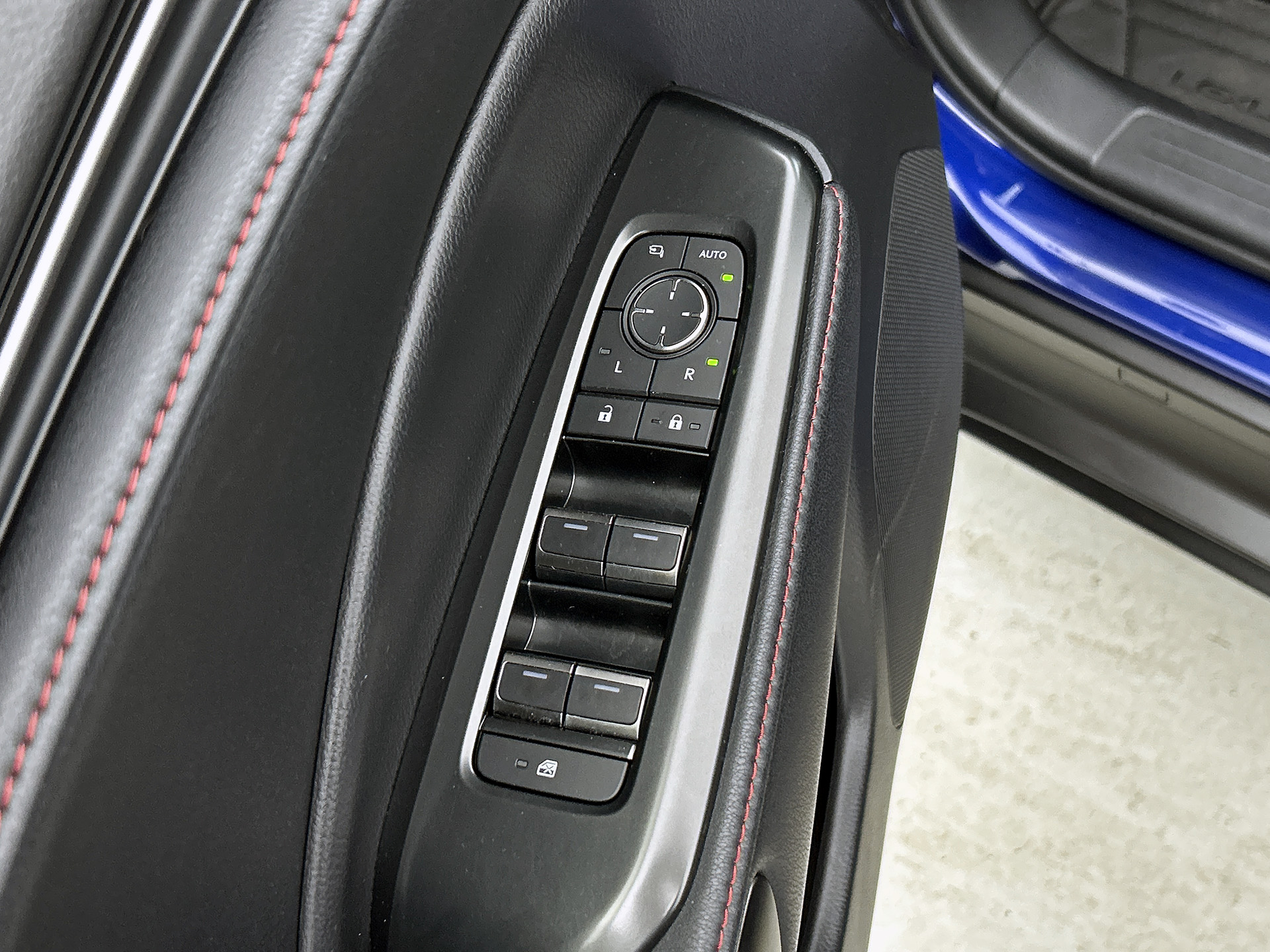 Foto van Lexus Lexus LBX