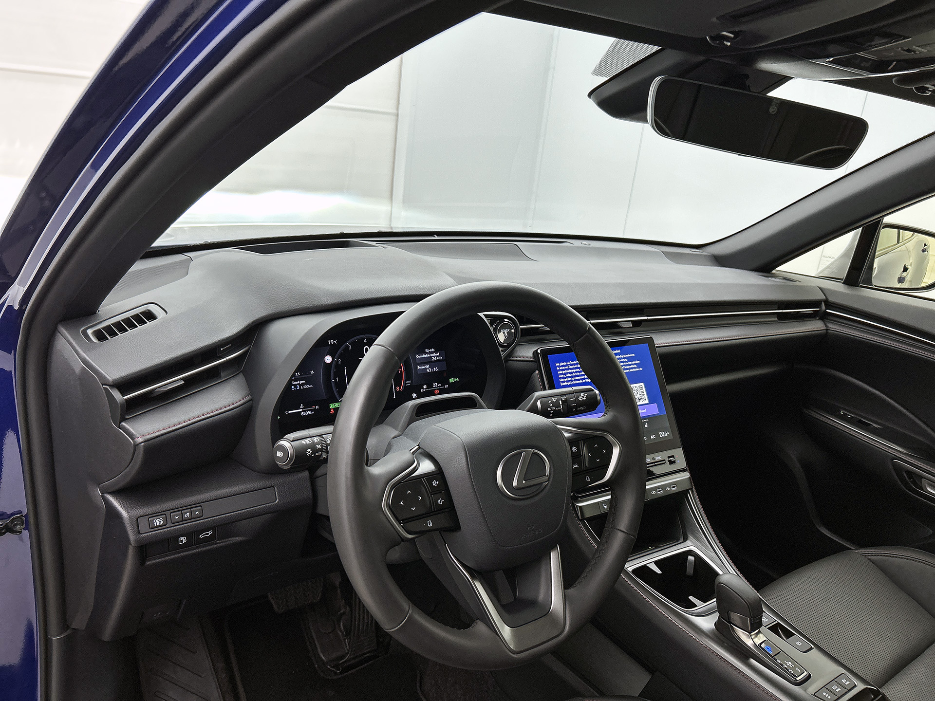 Foto van Lexus Lexus LBX