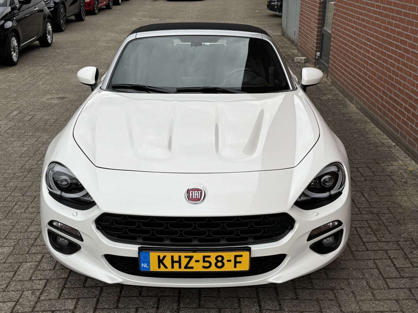 Foto van Fiat 124 Spider