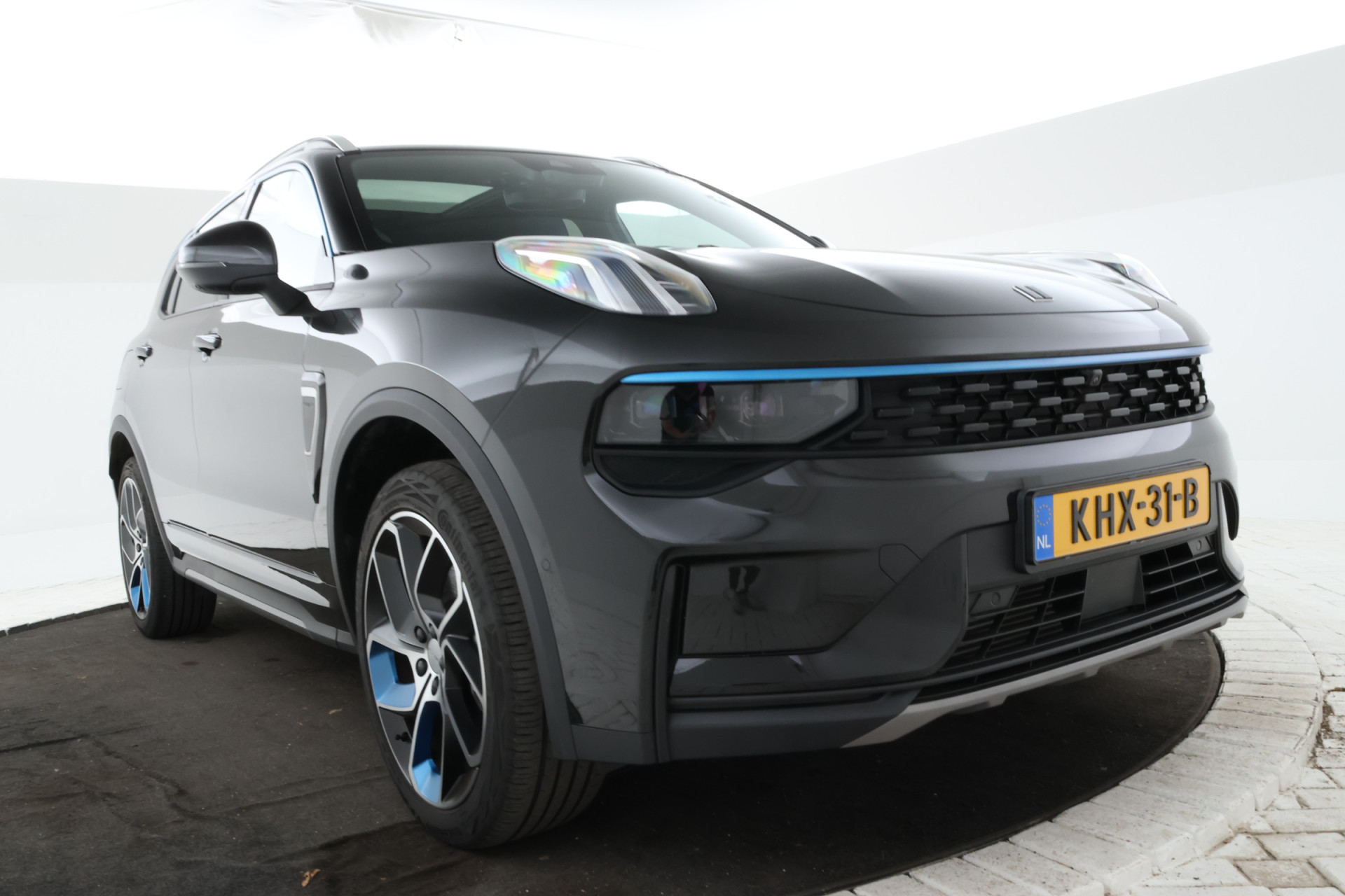 Foto van Lynk&co LYNK & Co 01