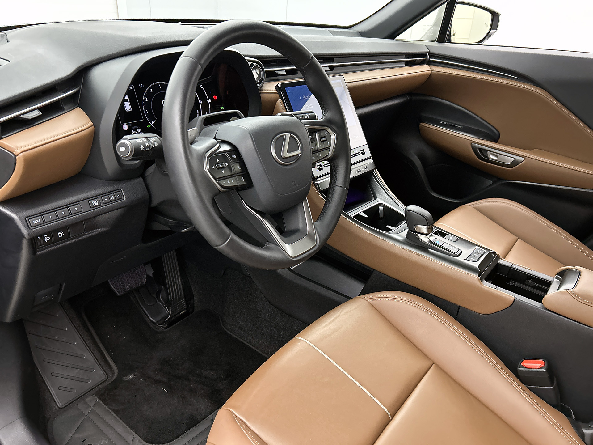 Foto van Lexus Lexus LBX