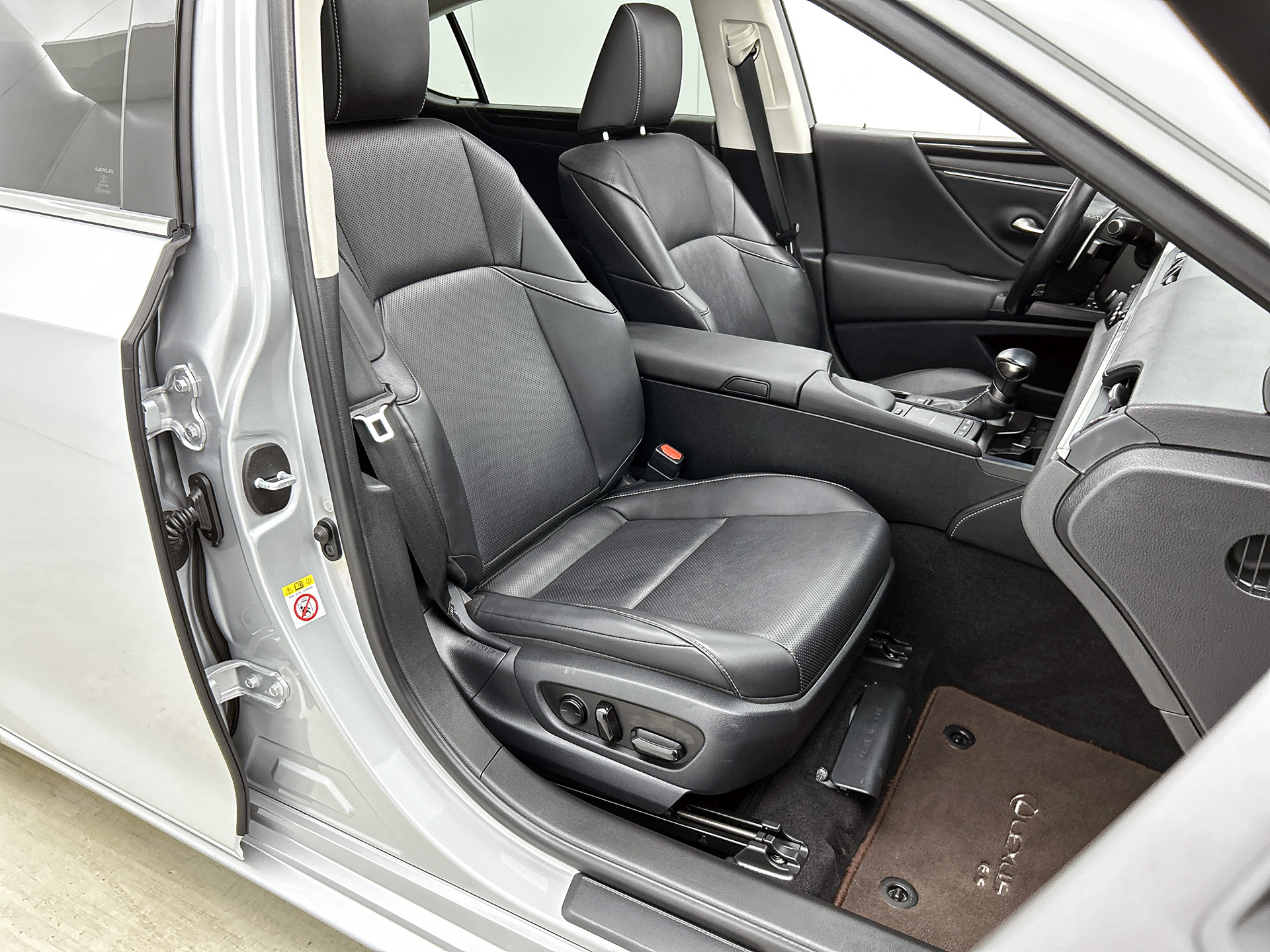 Foto van Lexus Lexus Es300h