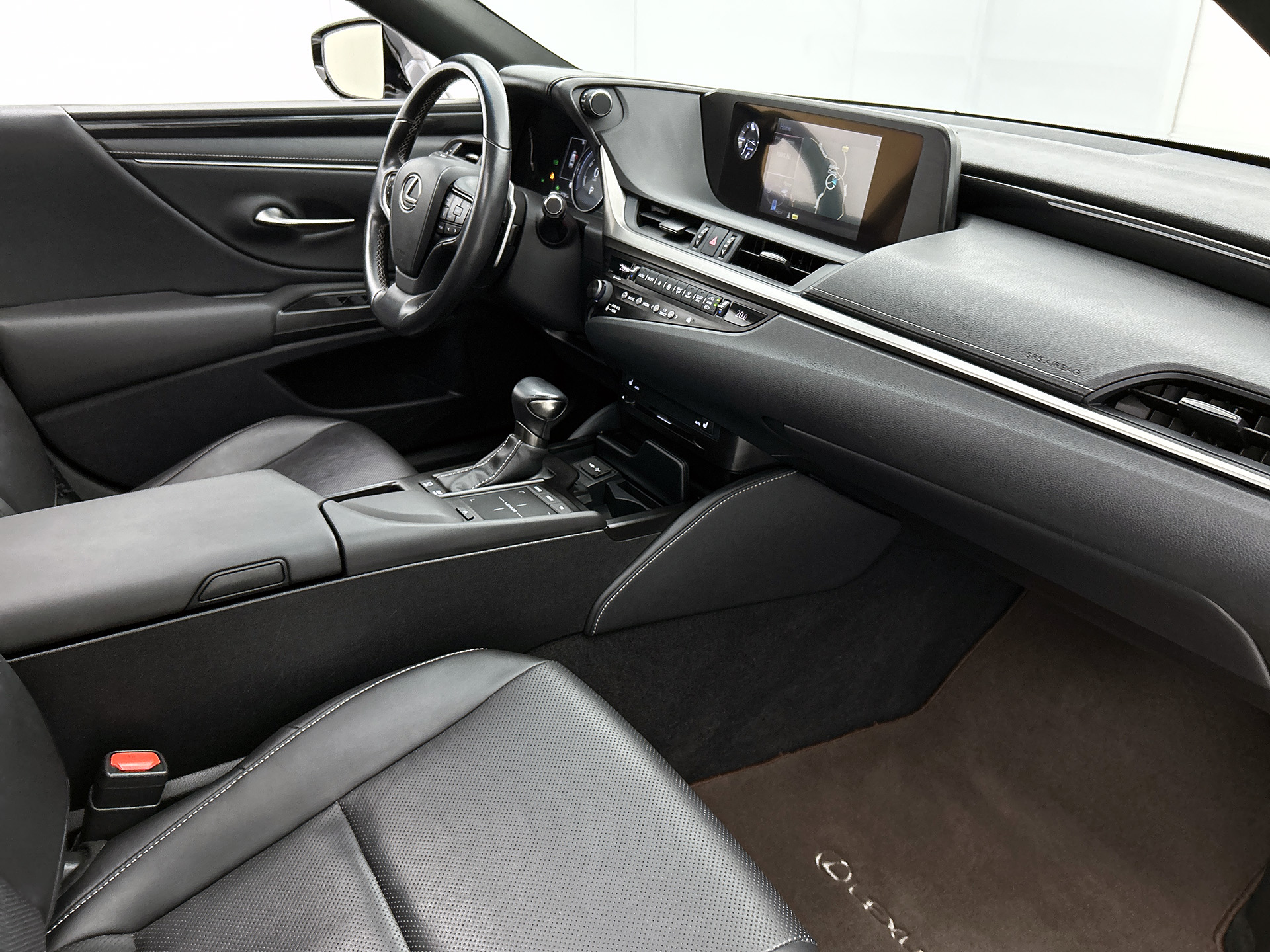 Foto van Lexus Lexus Es300h