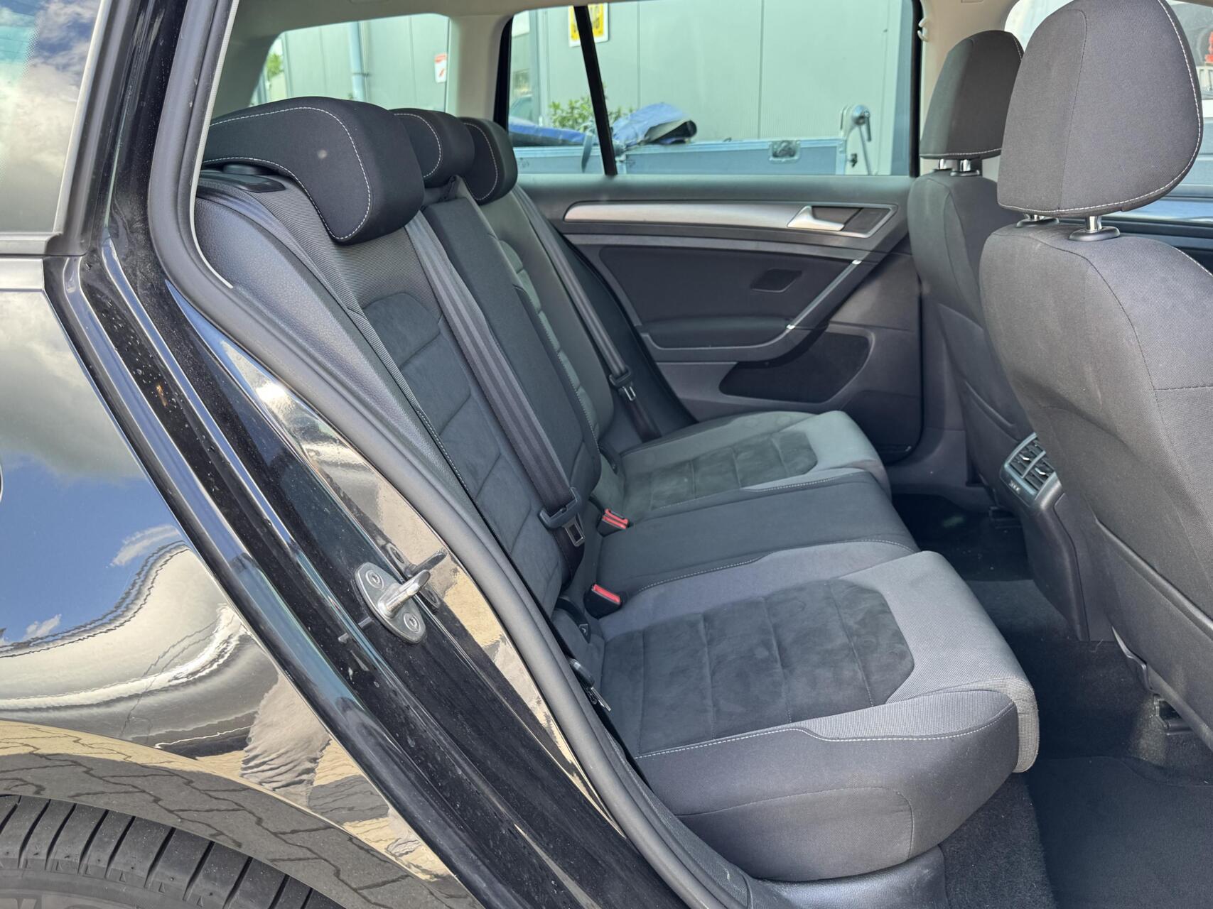 Foto van Volkswagen Golf Variant