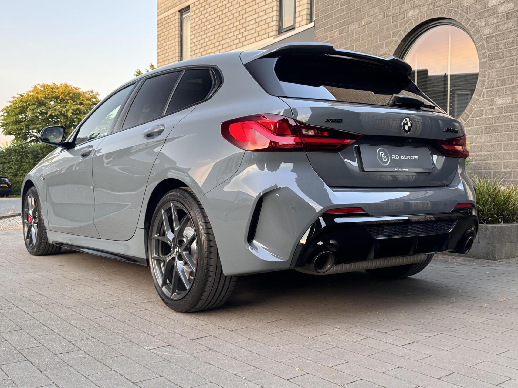 Foto van BMW M135i xDrive