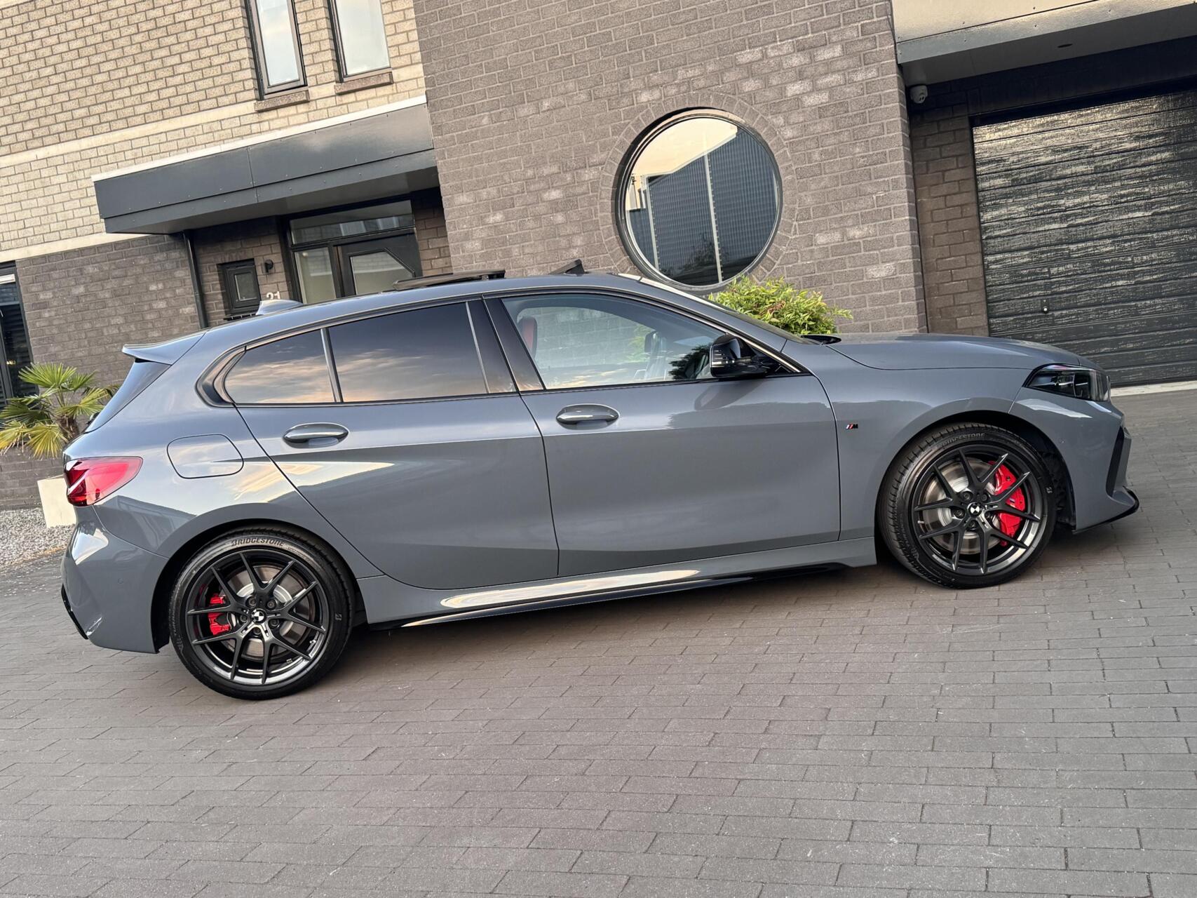 Foto van BMW M135i xDrive
