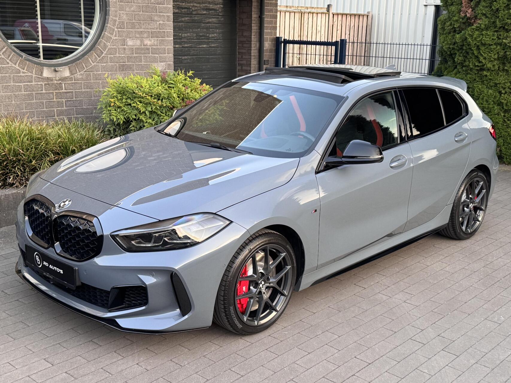Foto van BMW M135i xDrive