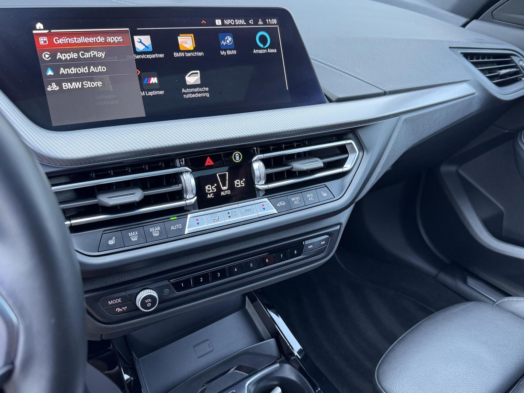 Foto van BMW M135i xDrive