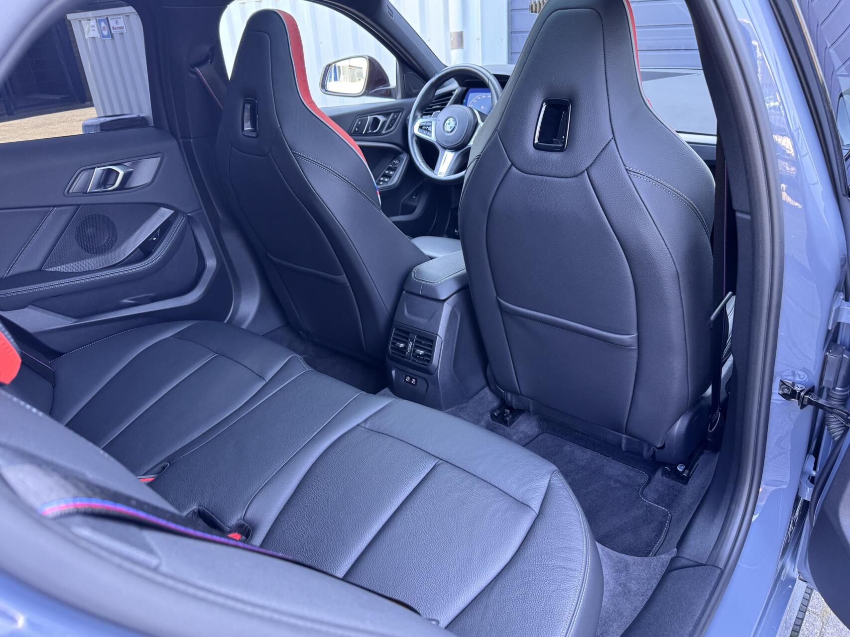 Foto van BMW M135i xDrive