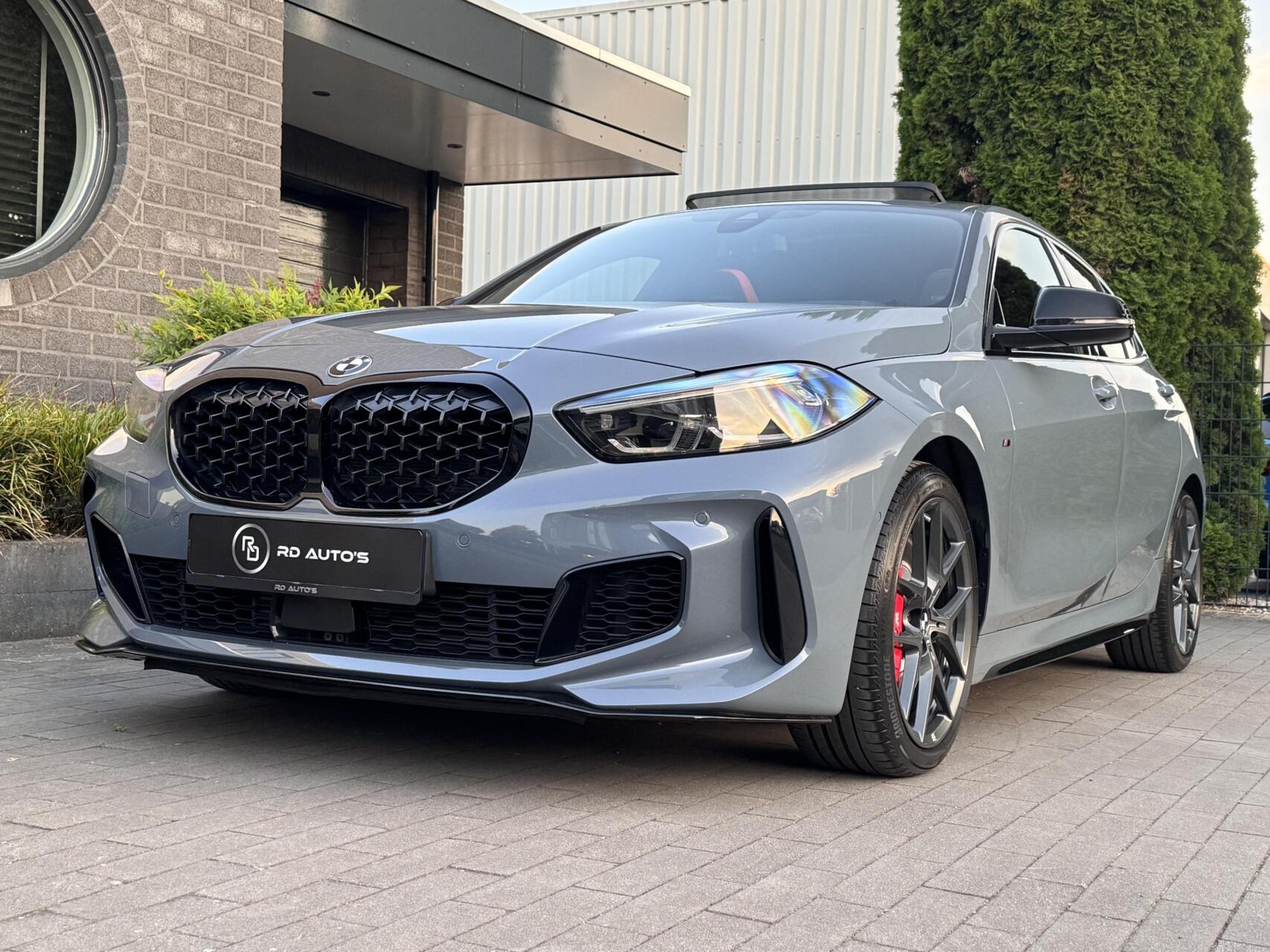 Foto van BMW M135i xDrive