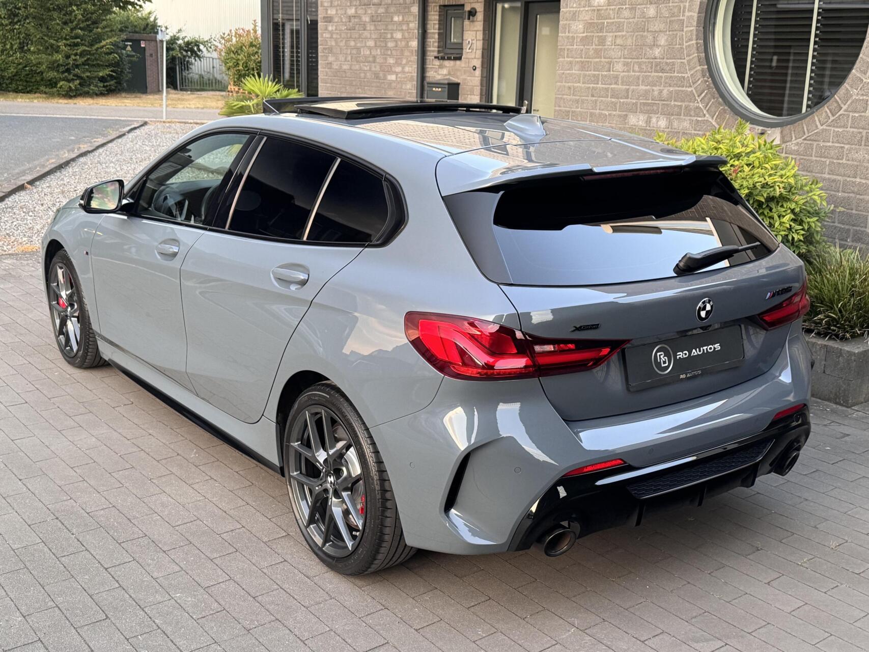 Foto van BMW M135i xDrive