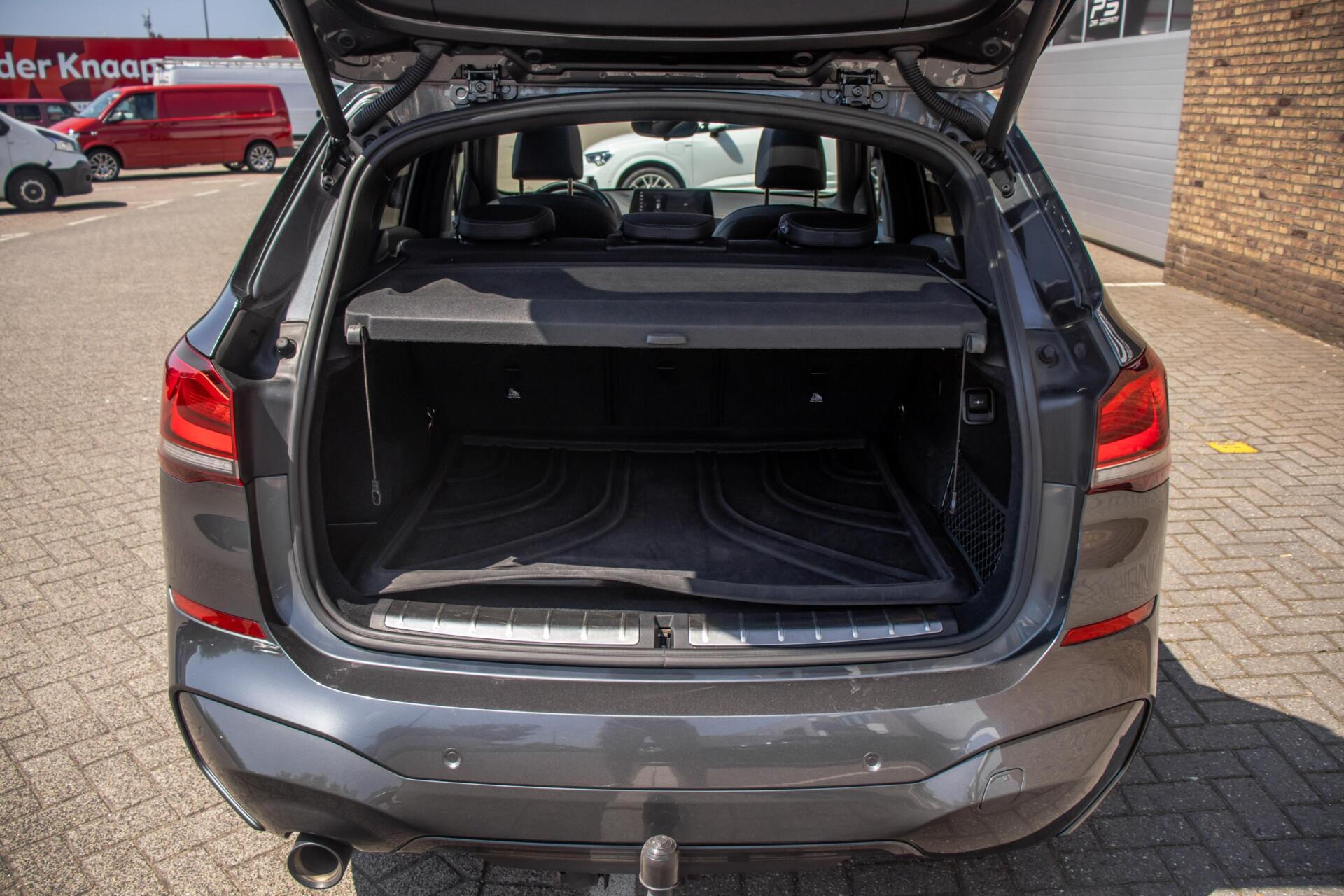 Foto van BMW X1 Xdrive25e