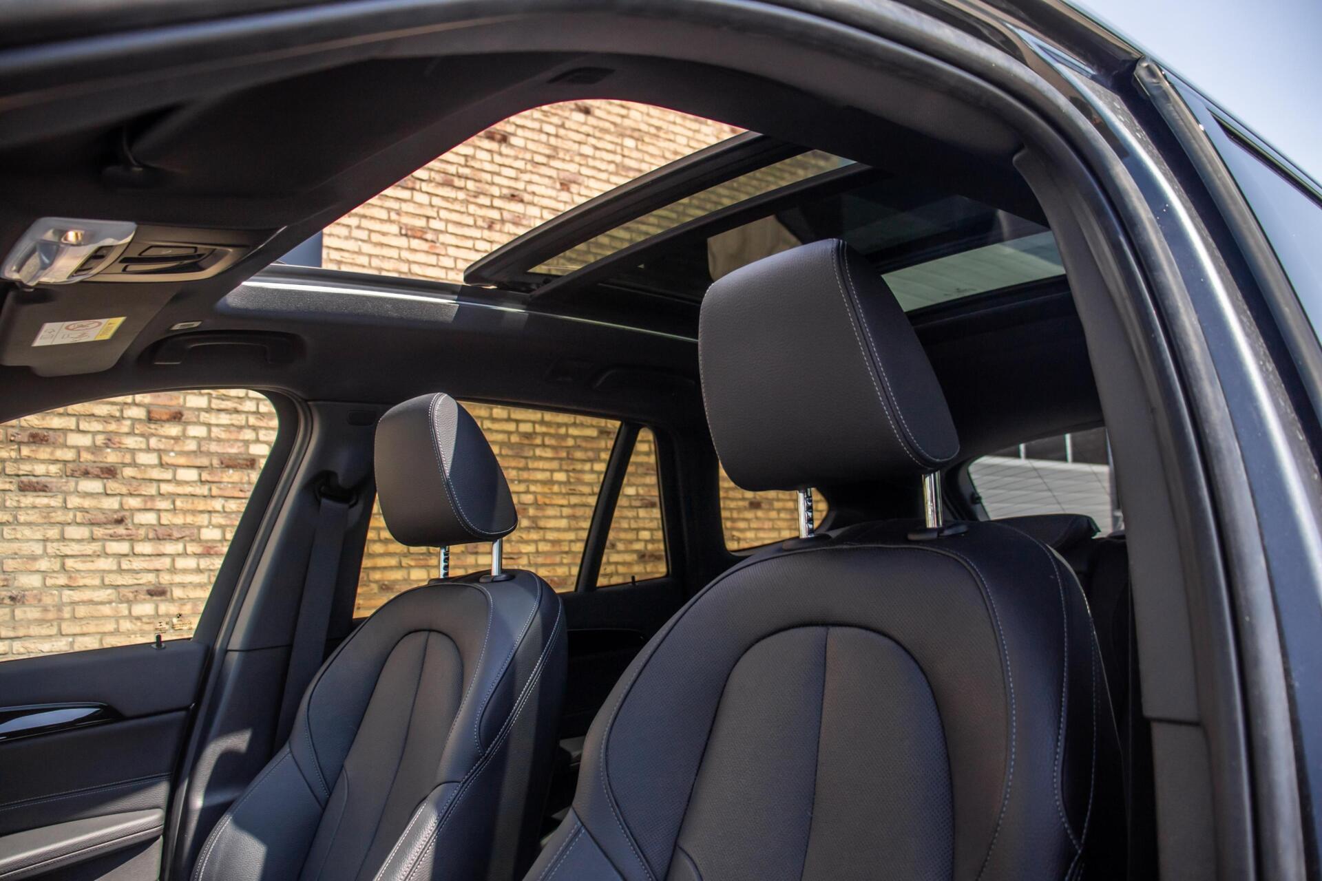 Foto van BMW X1 Xdrive25e