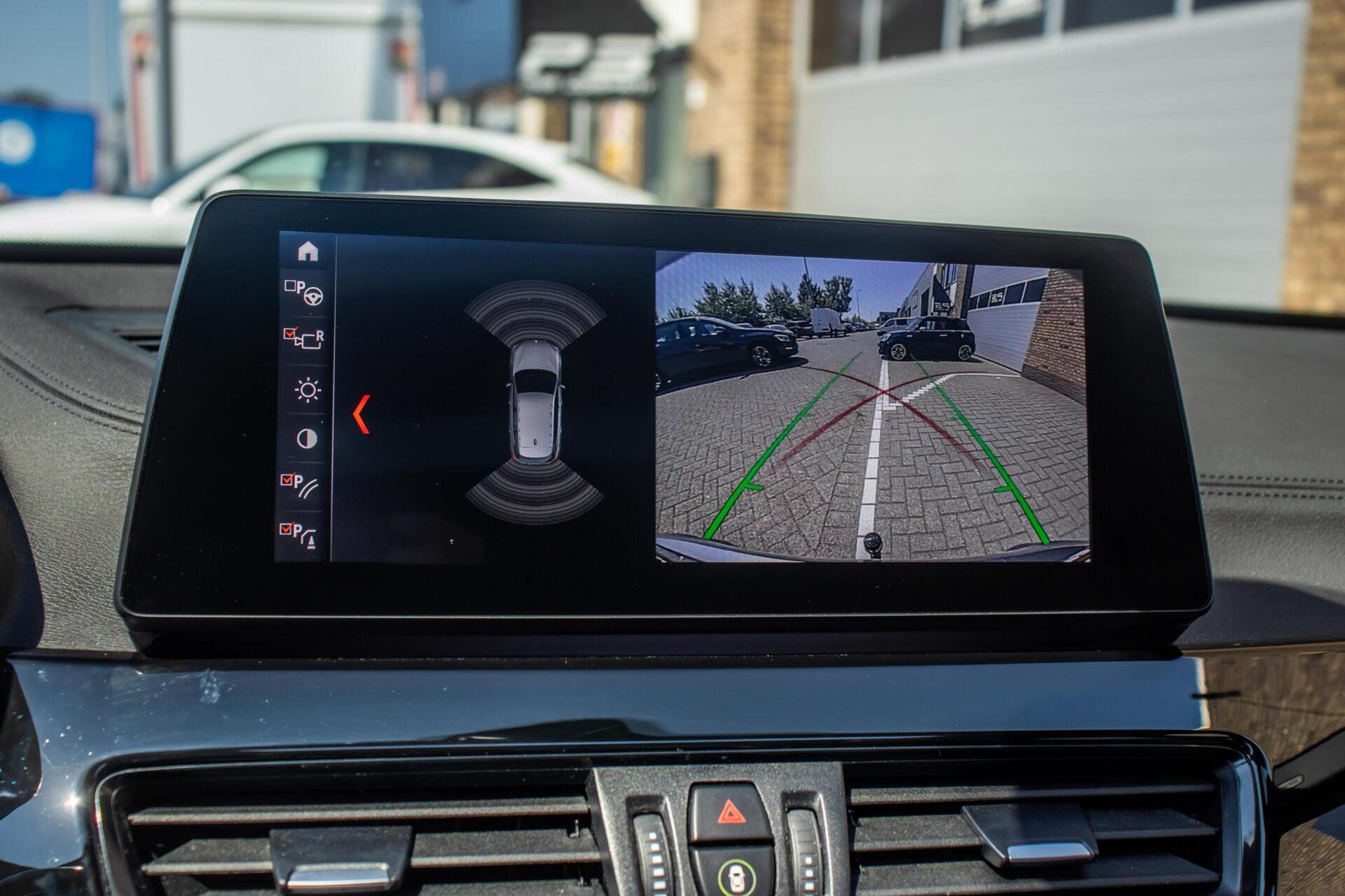 Foto van BMW X1 Xdrive25e