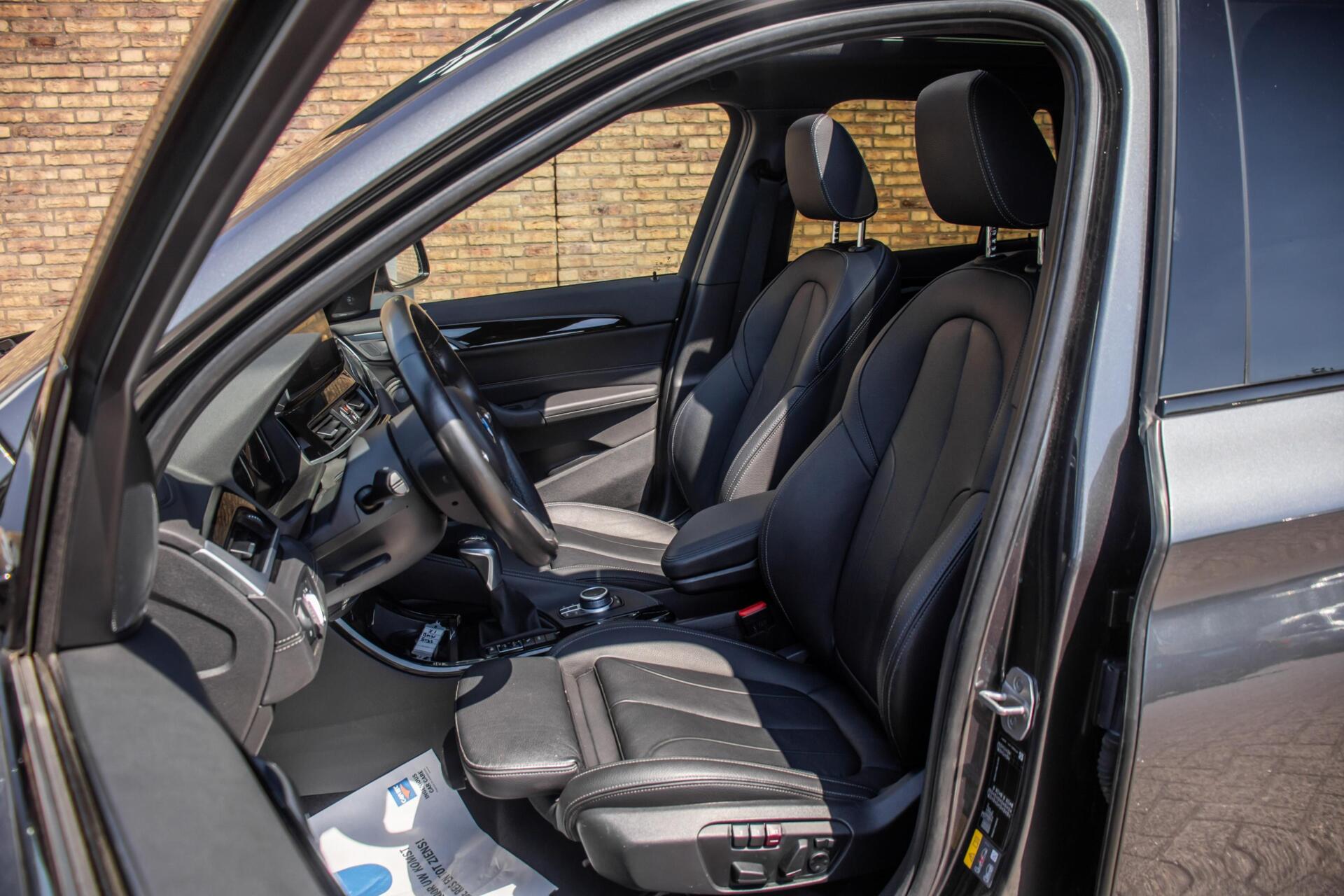 Foto van BMW X1 Xdrive25e