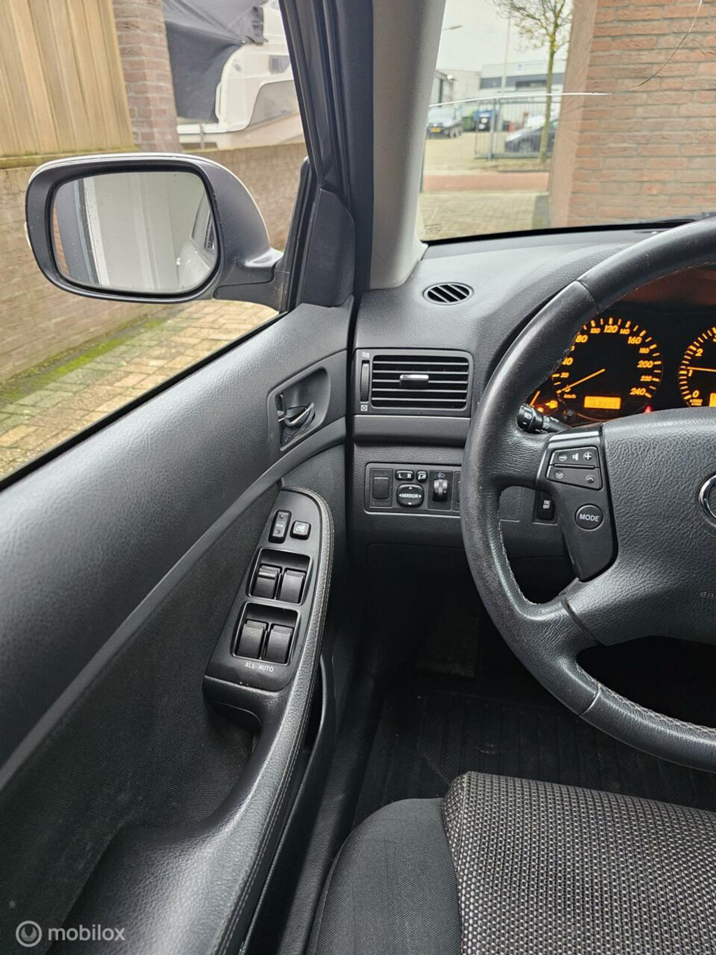 Foto van Toyota Avensis