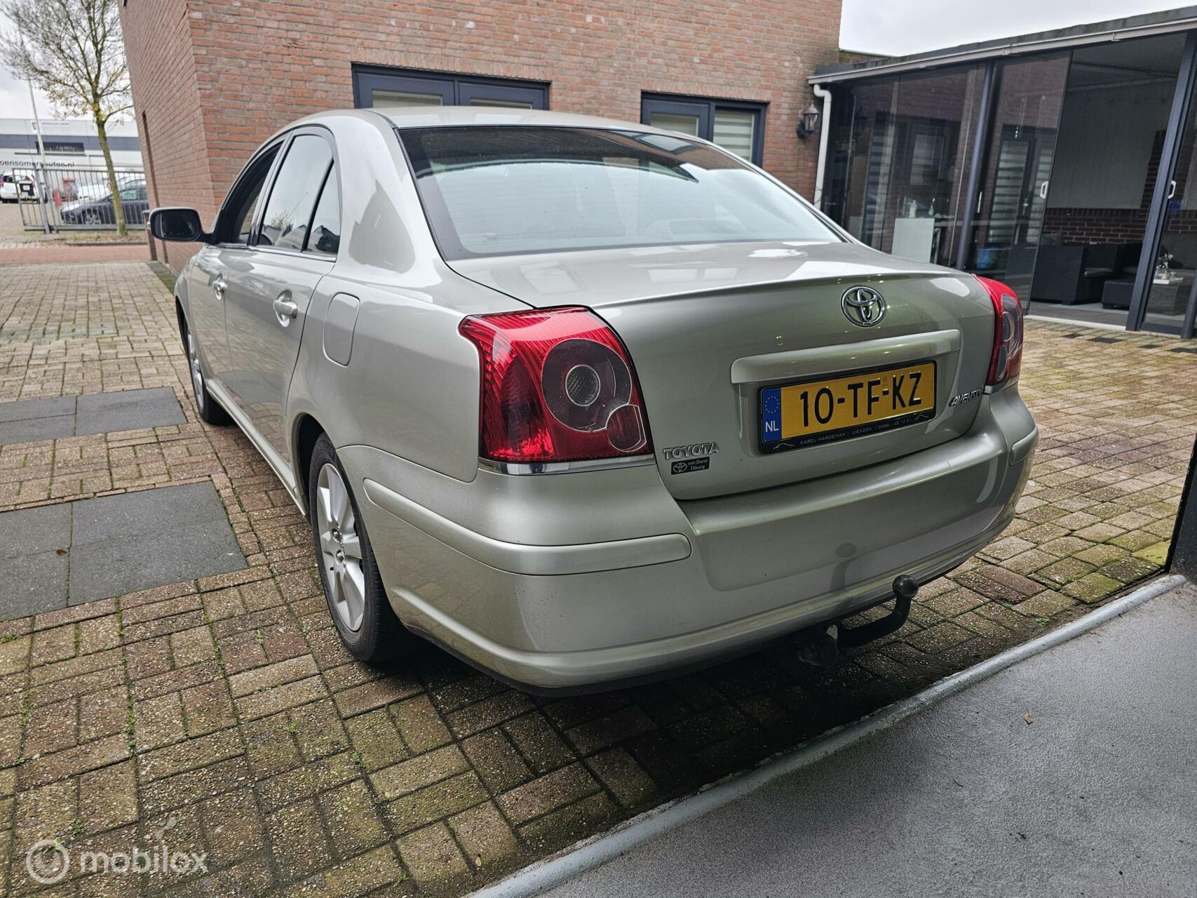 Foto van Toyota Avensis