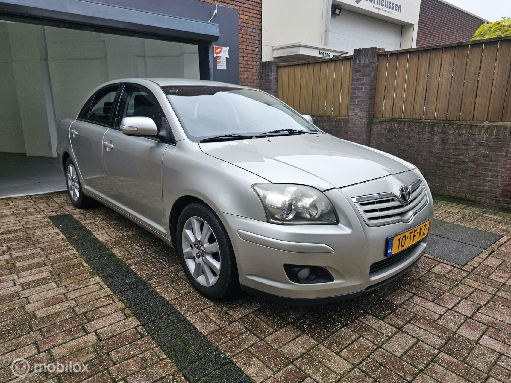 Foto van Toyota Avensis