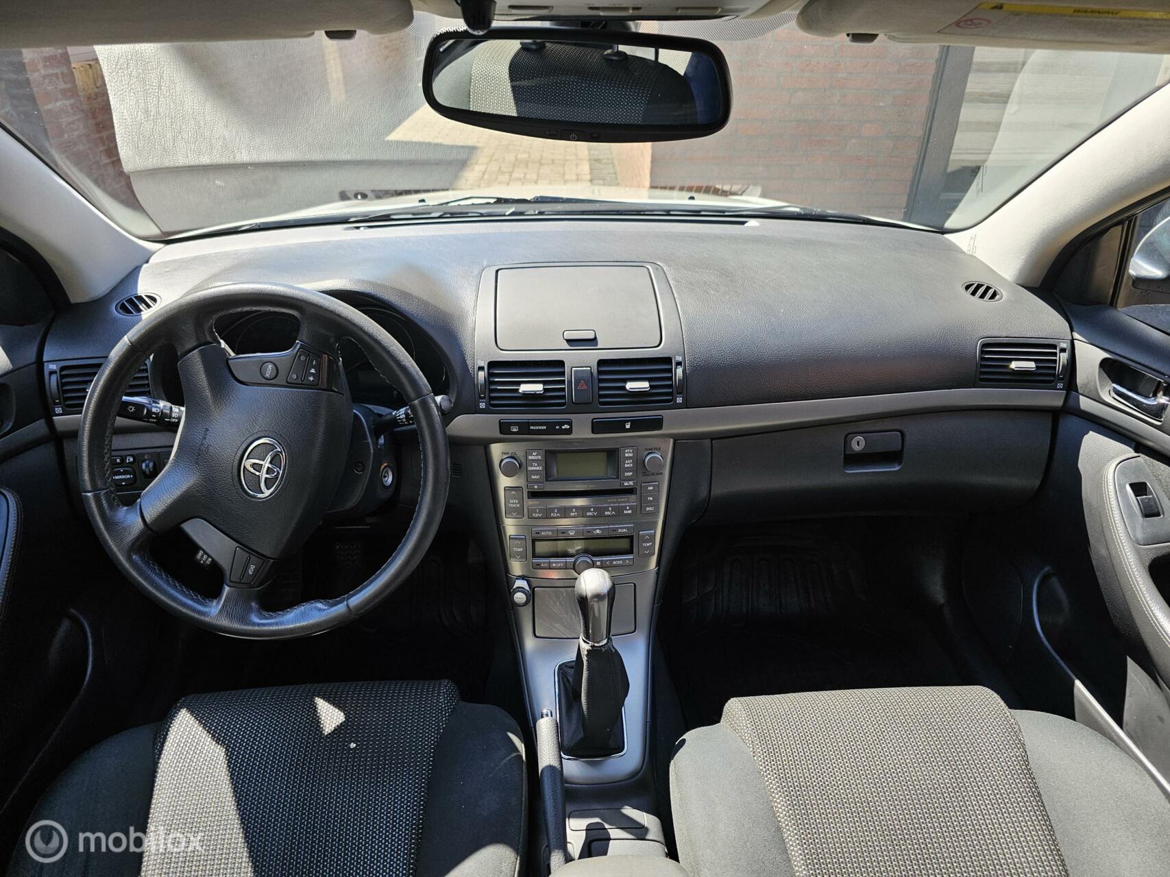 Foto van Toyota Avensis