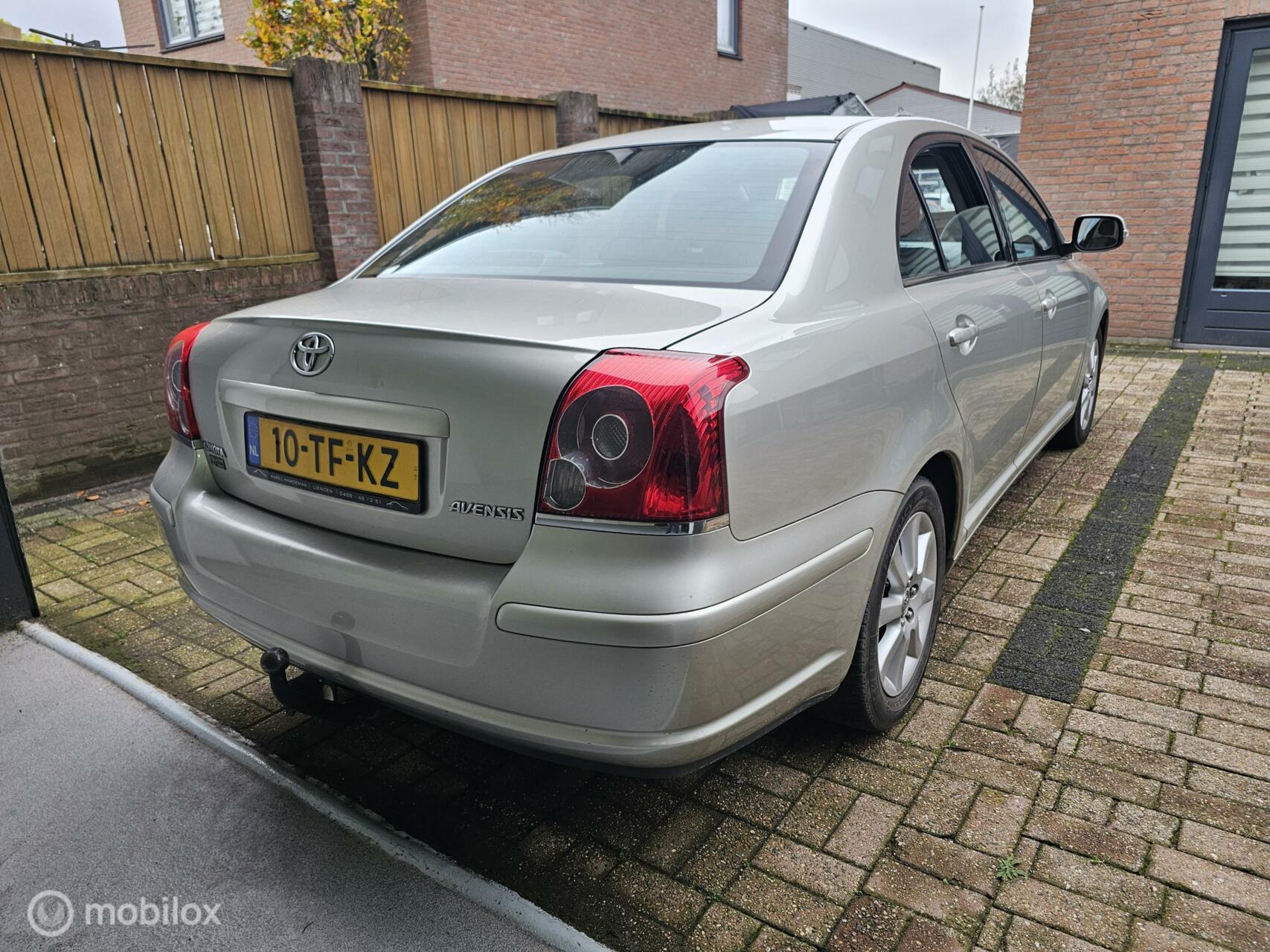 Foto van Toyota Avensis