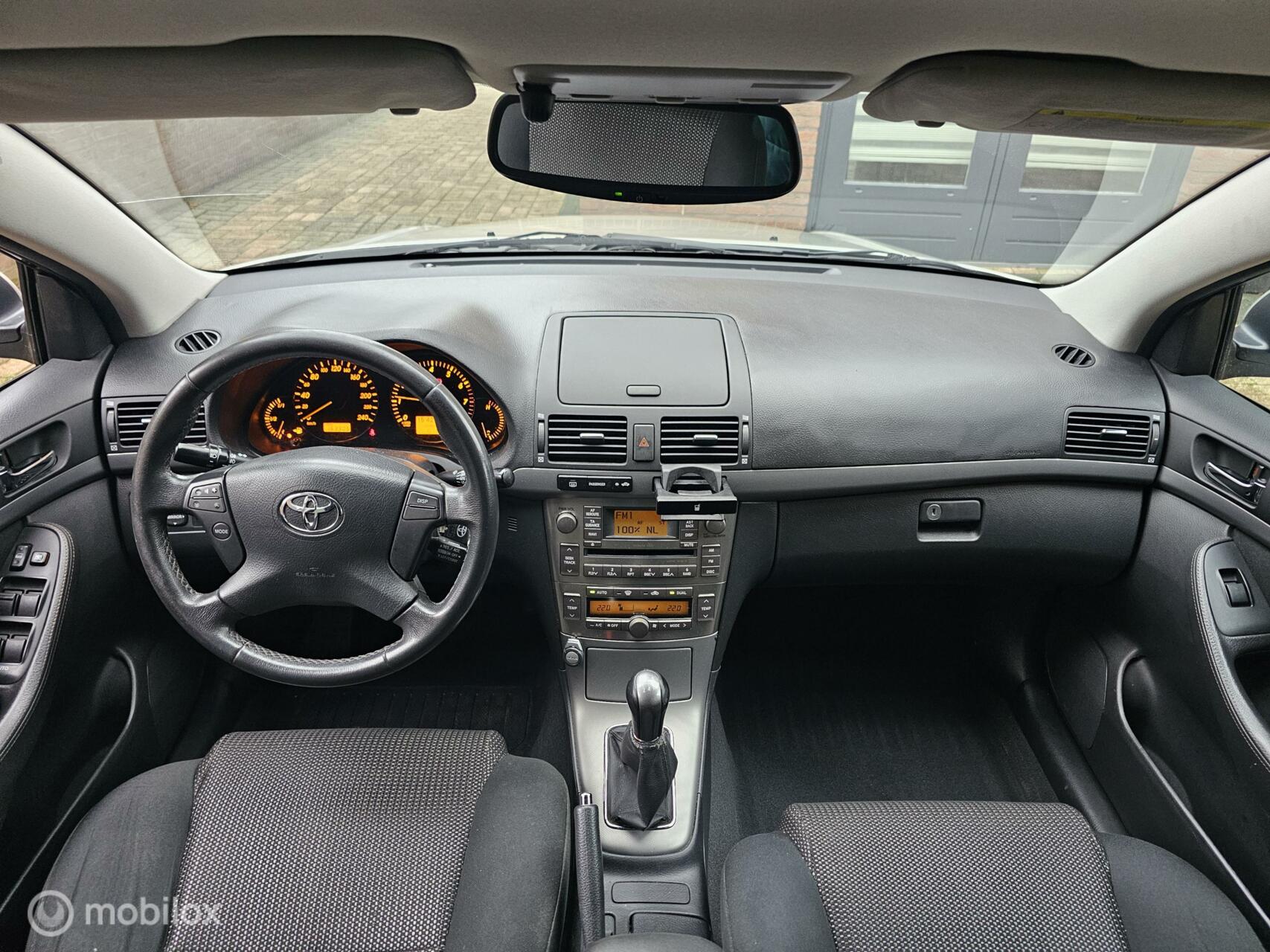 Foto van Toyota Avensis