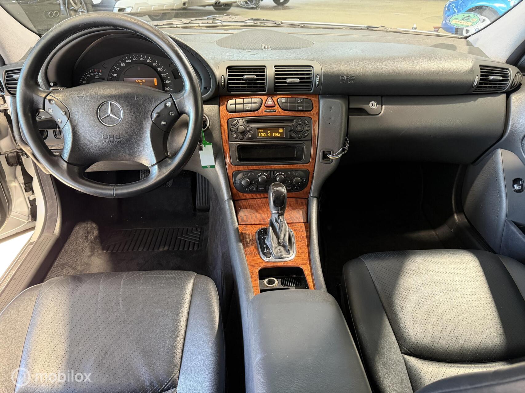 Foto van Mercedes-Benz C 180 Kompressor